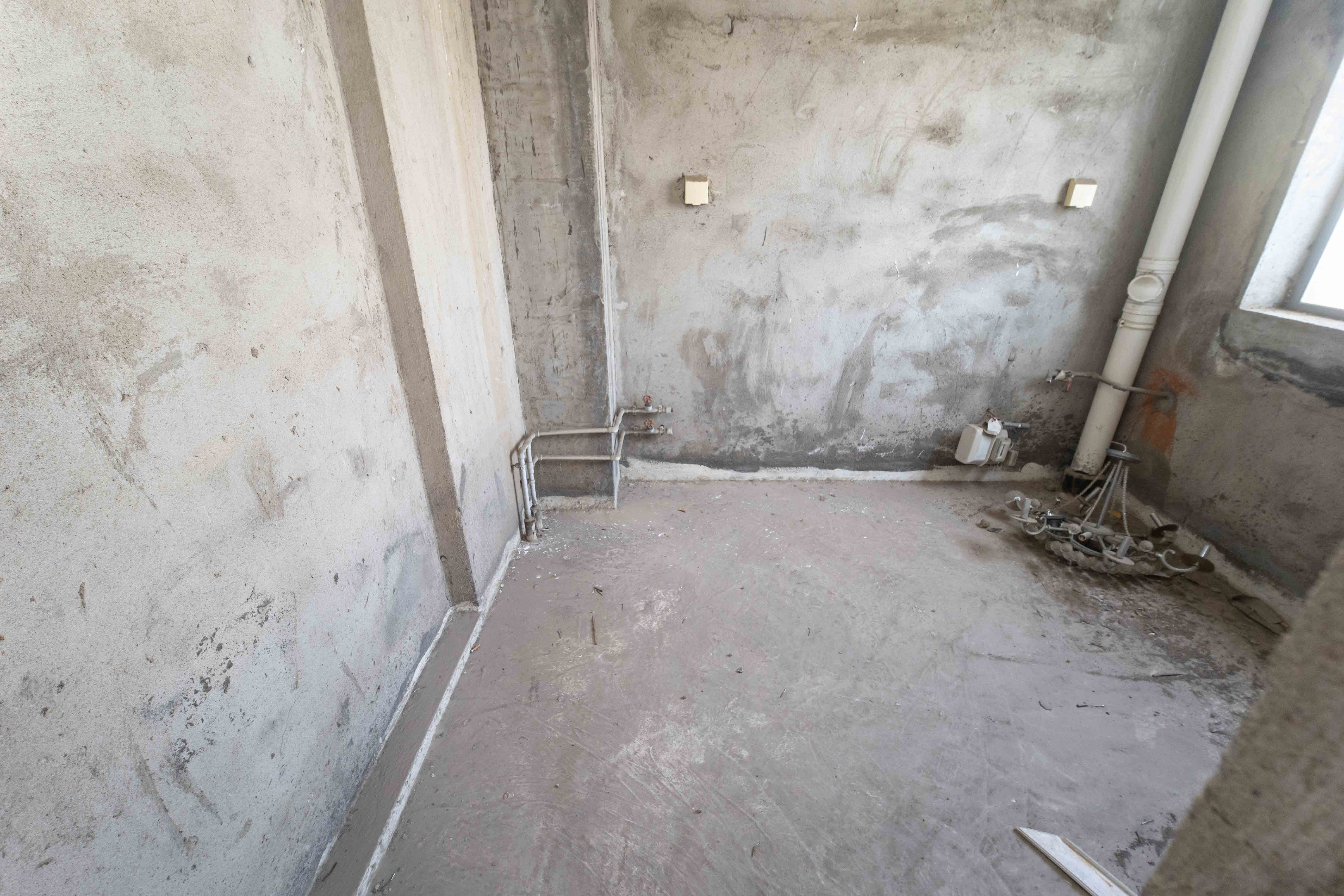 银港水晶城  4室2厅3卫    176.0万厨房