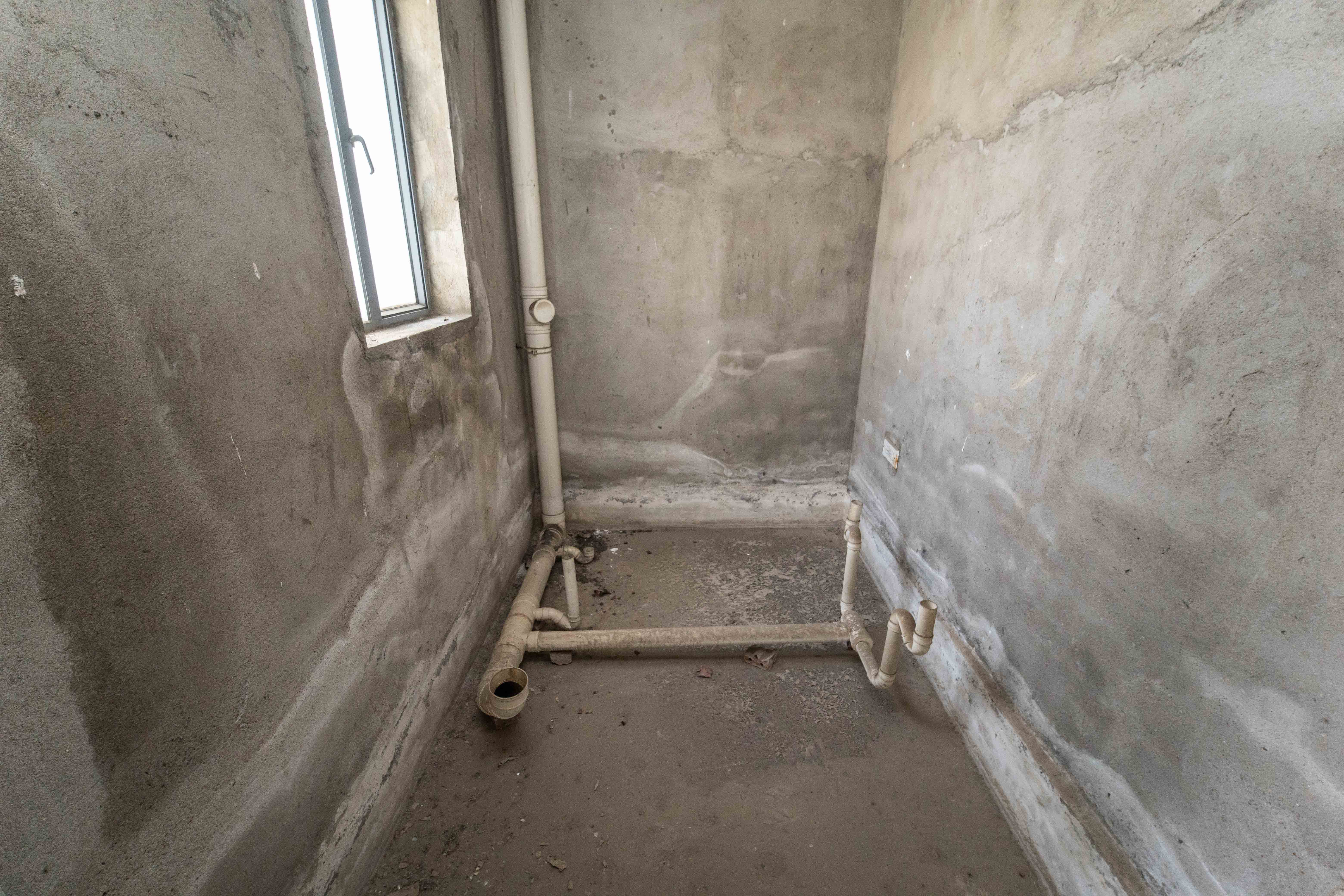 银港水晶城  4室2厅3卫    176.0万卫生间