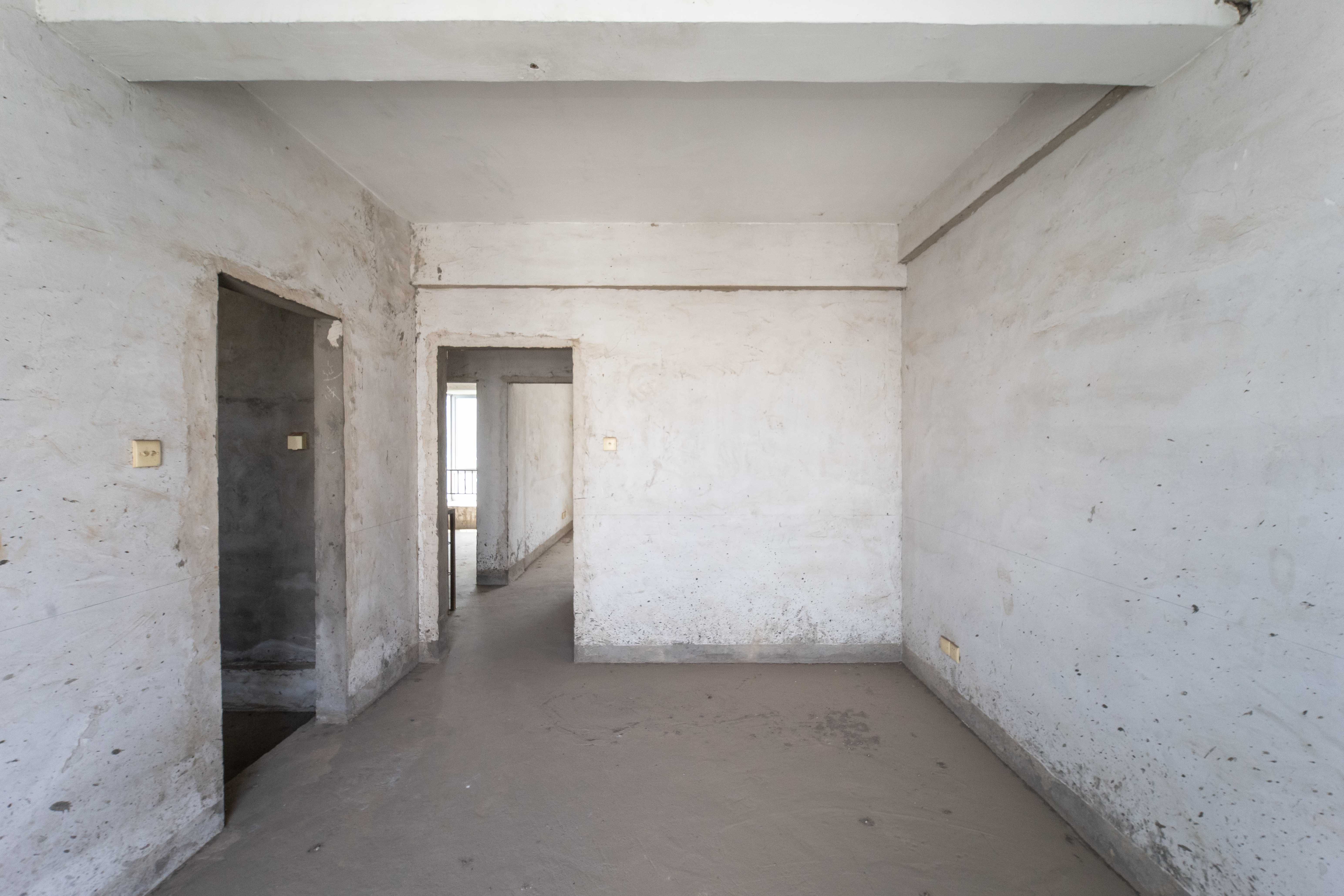 银港水晶城  4室2厅3卫    176.0万卧室