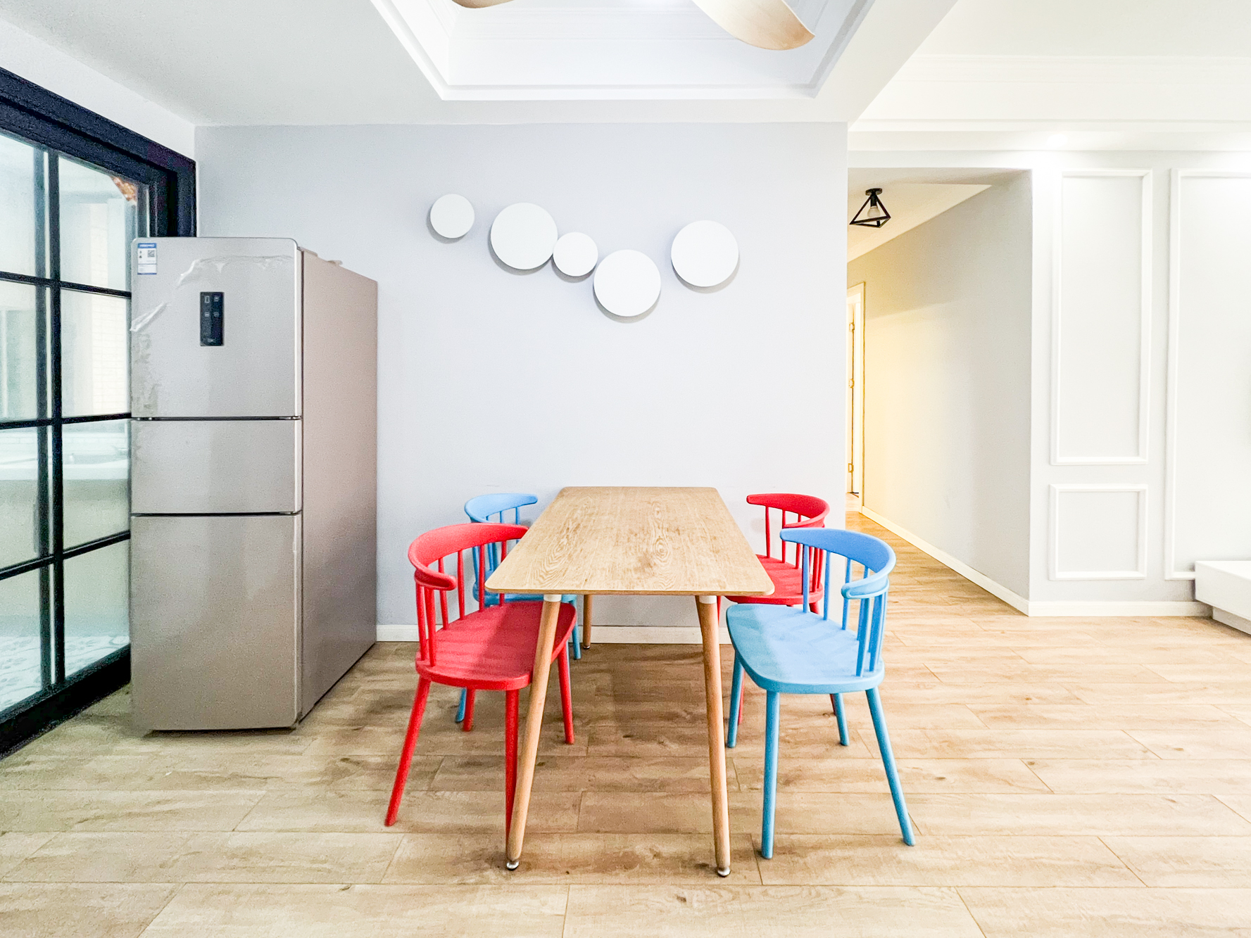 乾源国际 3室2厅1卫 65.0万 乾源国际 3室2厅1卫 65.0万客厅