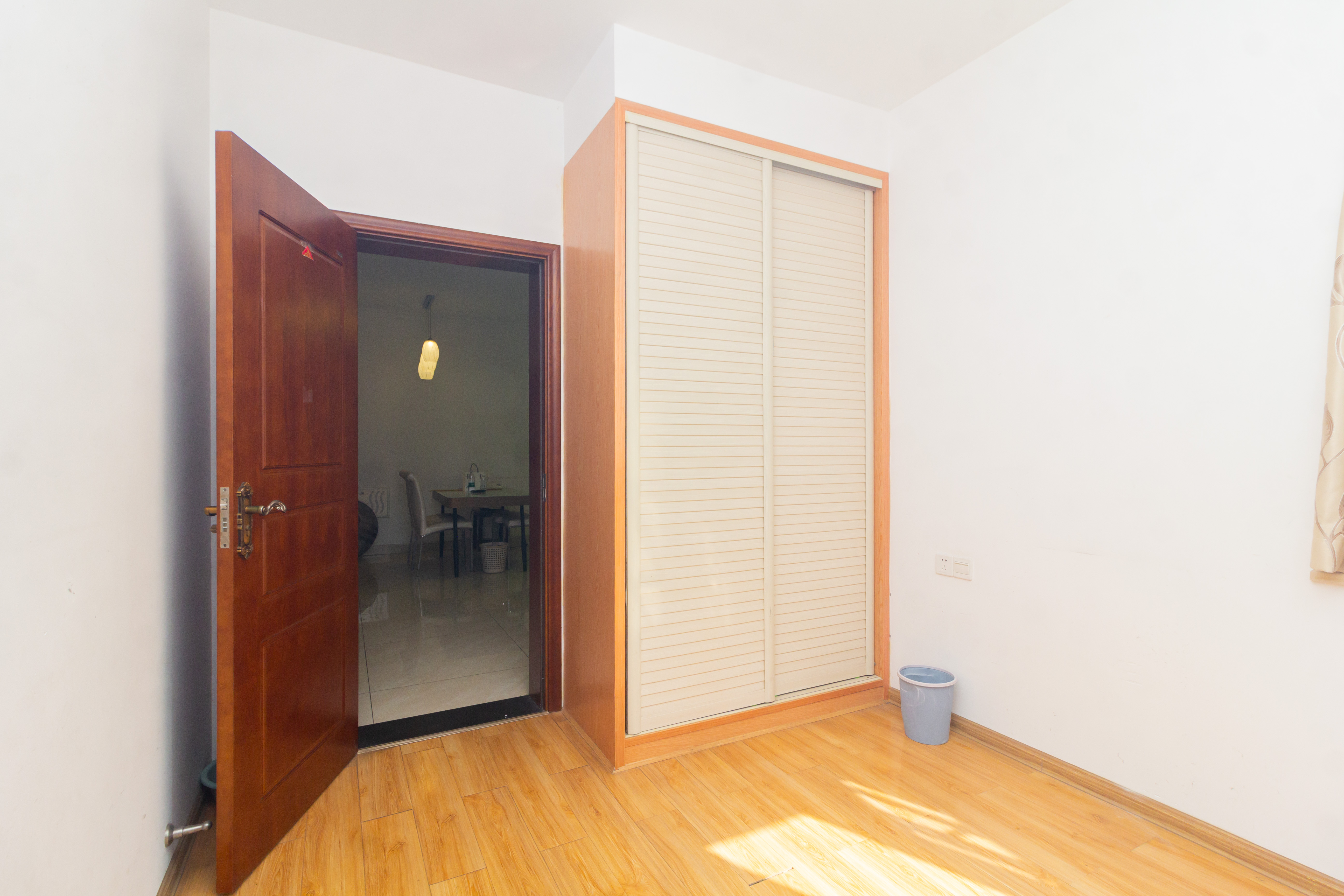 汇一城(汇壹公馆) 3室2厅1卫 65.0万 汇一城(汇壹公馆) 3室2厅1卫 65.0万卧室