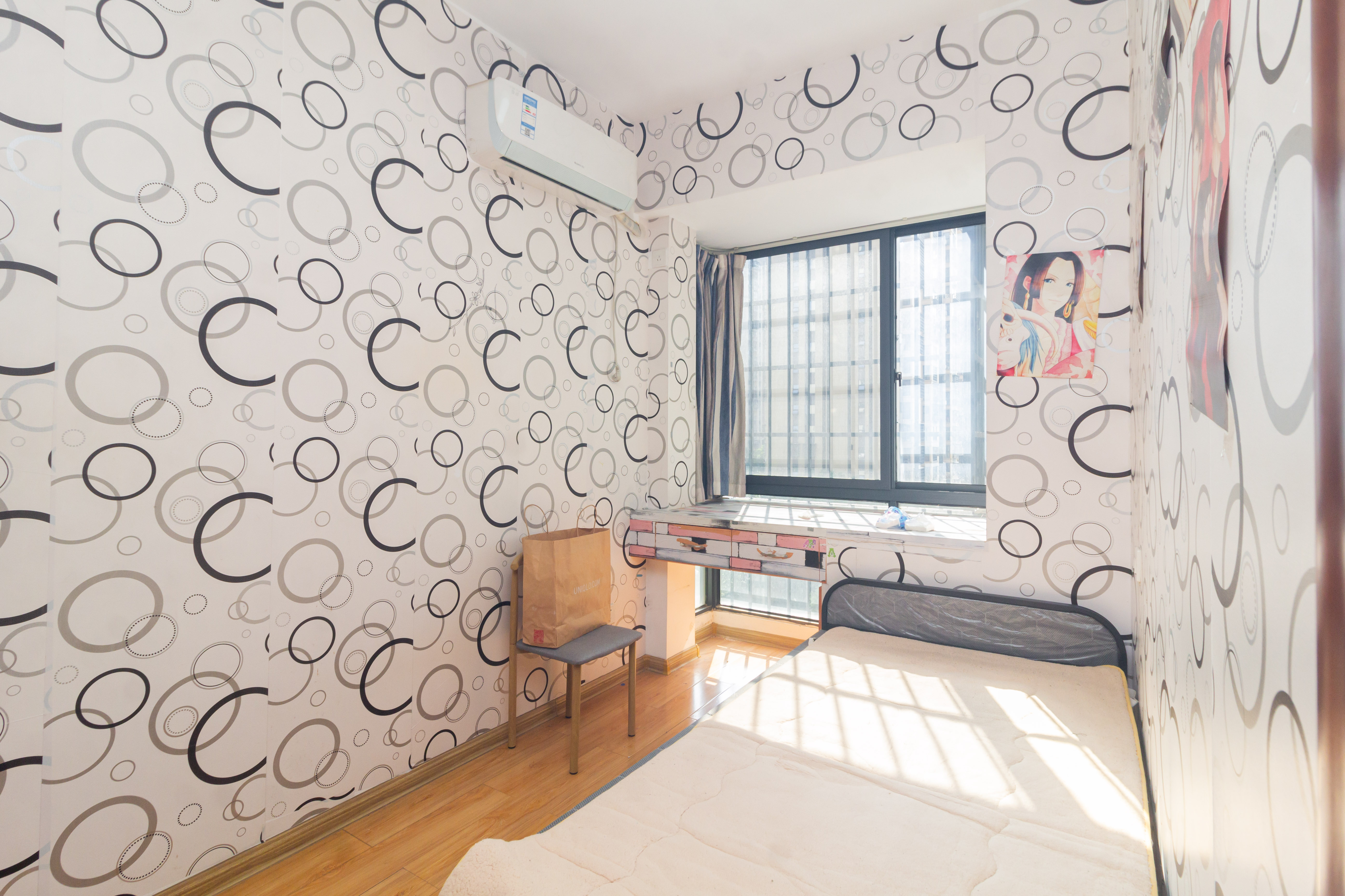 汇一城(汇壹公馆) 3室2厅1卫 65.0万 汇一城(汇壹公馆) 3室2厅1卫 65.0万卧室