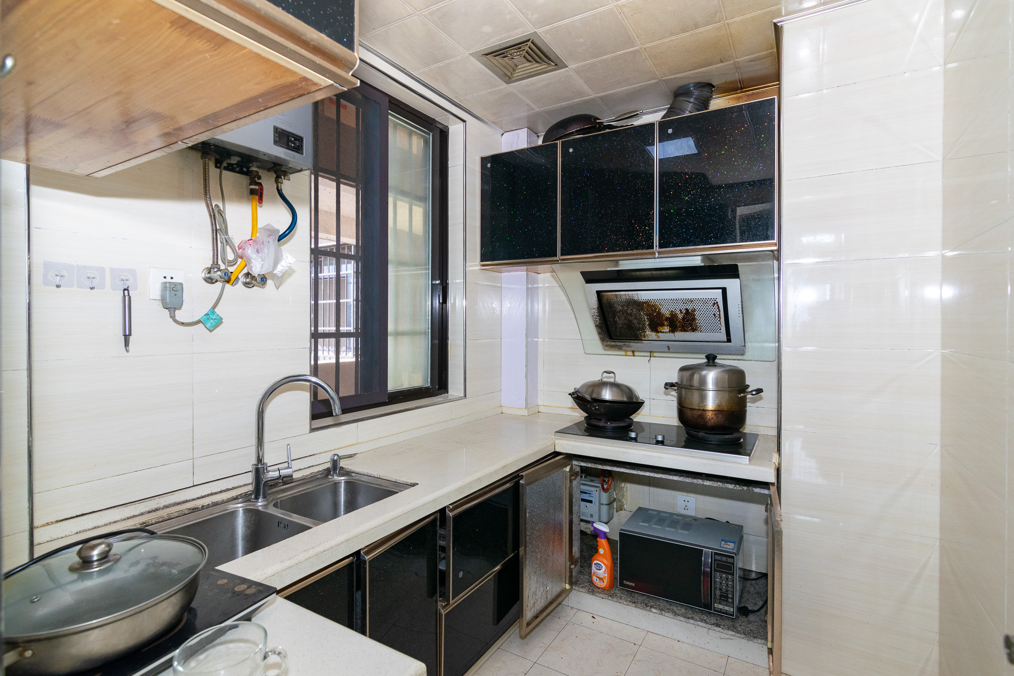 新城国际花都 3室2厅1卫 69.0万 新城国际花都 3室2厅1卫 69.0万厨房