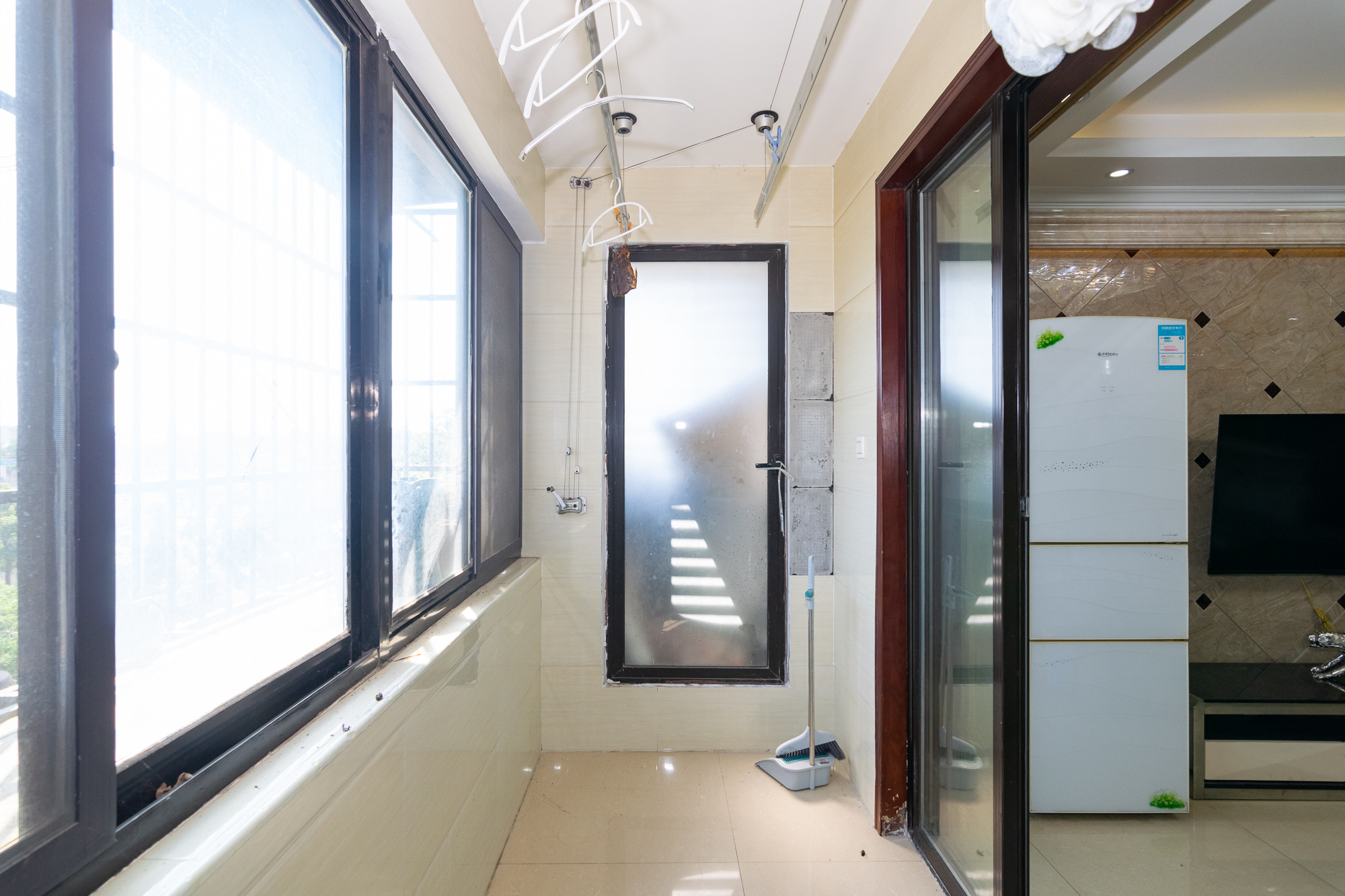 新城国际花都 3室2厅1卫 69.0万 新城国际花都 3室2厅1卫 69.0万阳台