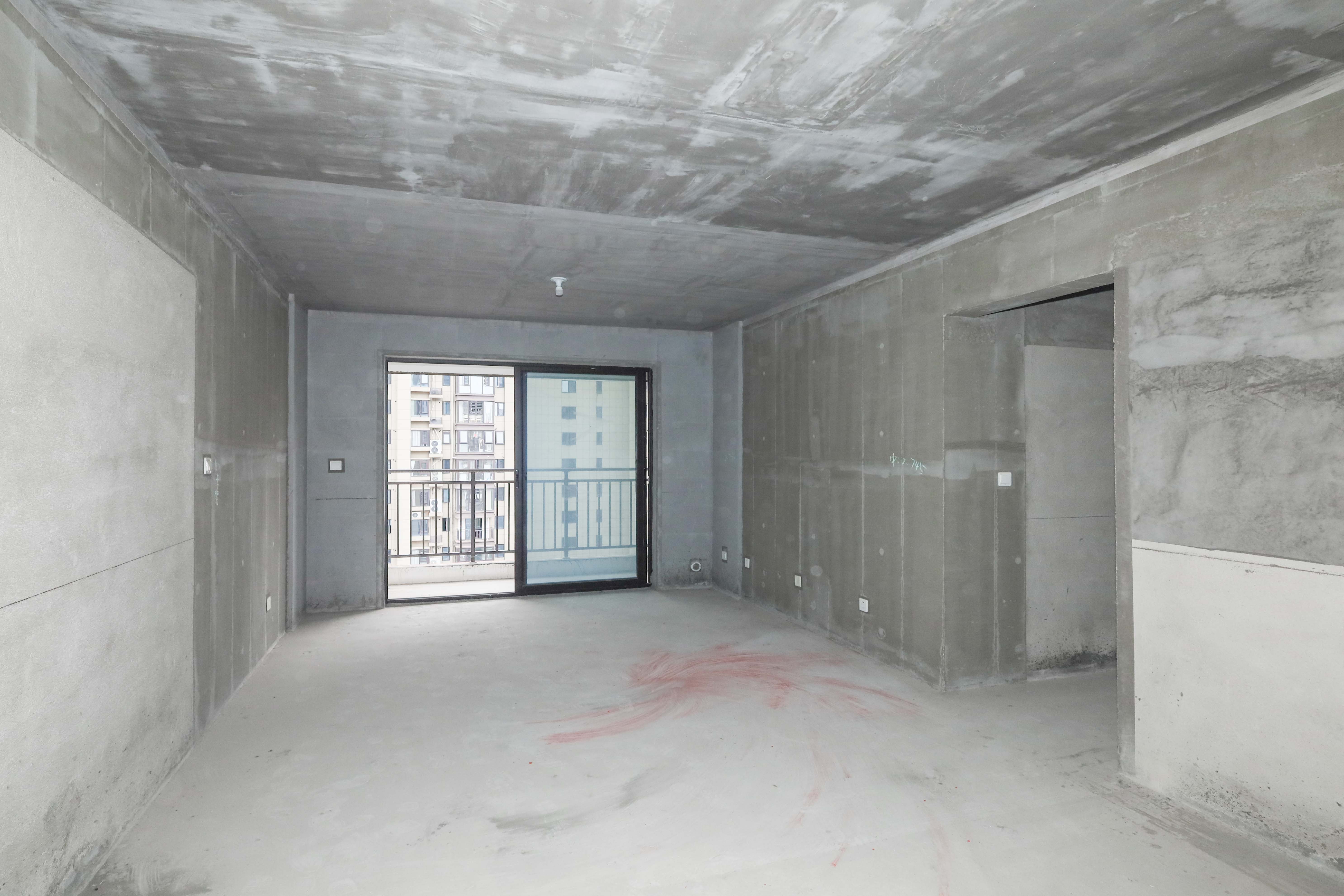 中国铁建梅溪青秀三期  3室2厅2卫   152.00万客厅