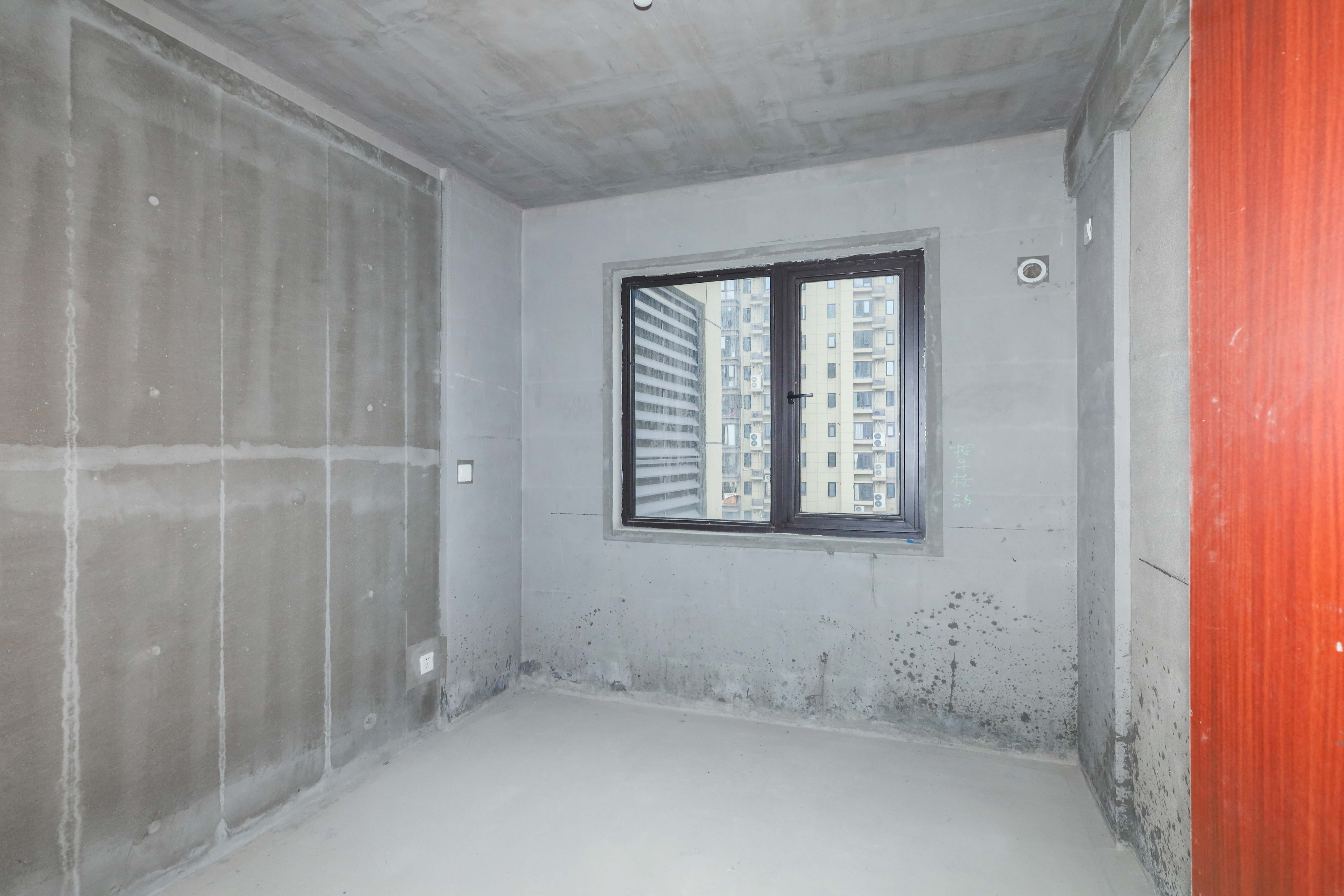 中国铁建梅溪青秀三期  3室2厅2卫   152.00万卧室