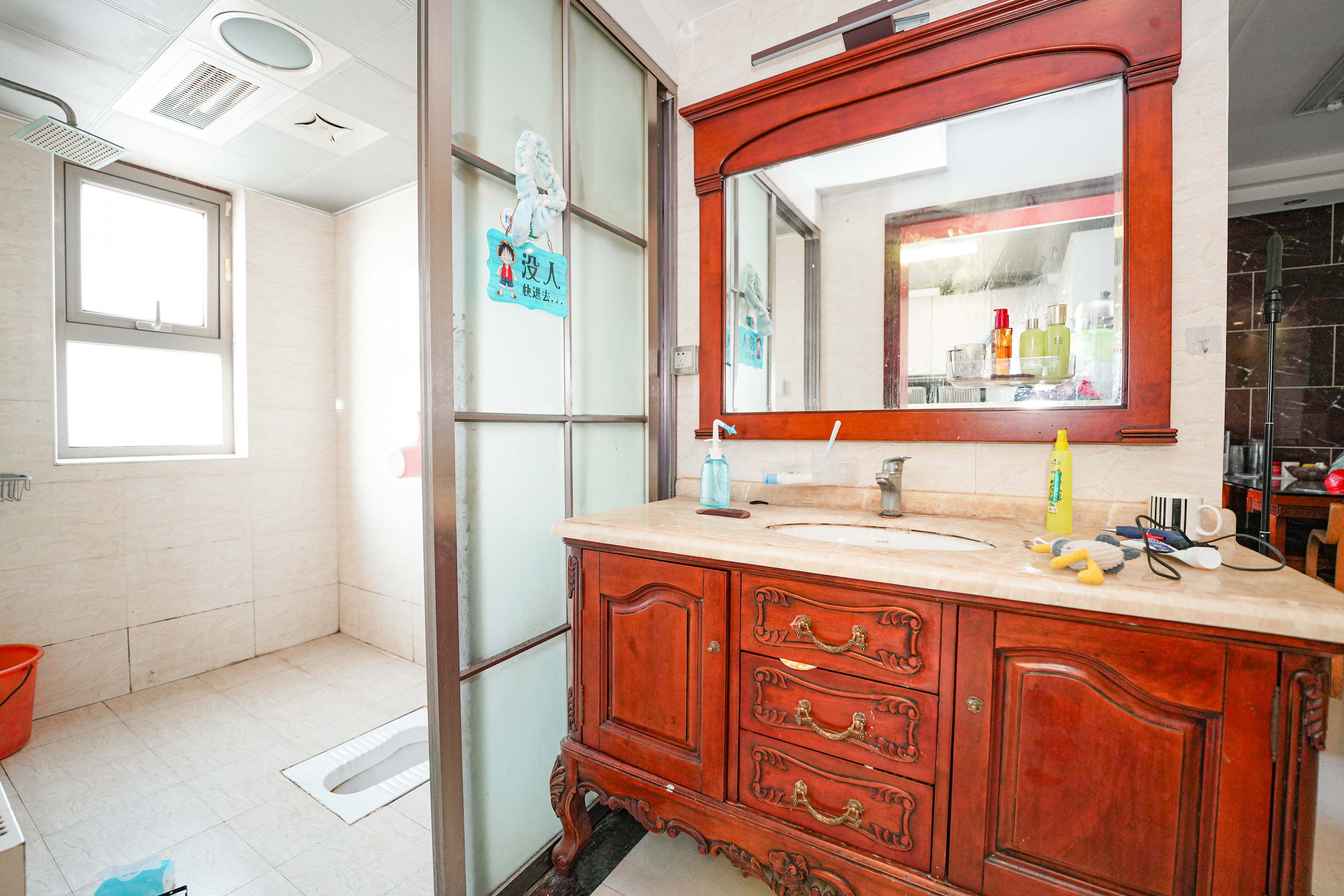 怡海星城 3室2厅2卫 59.8万 怡海星城 3室2厅2卫 59.8万其他