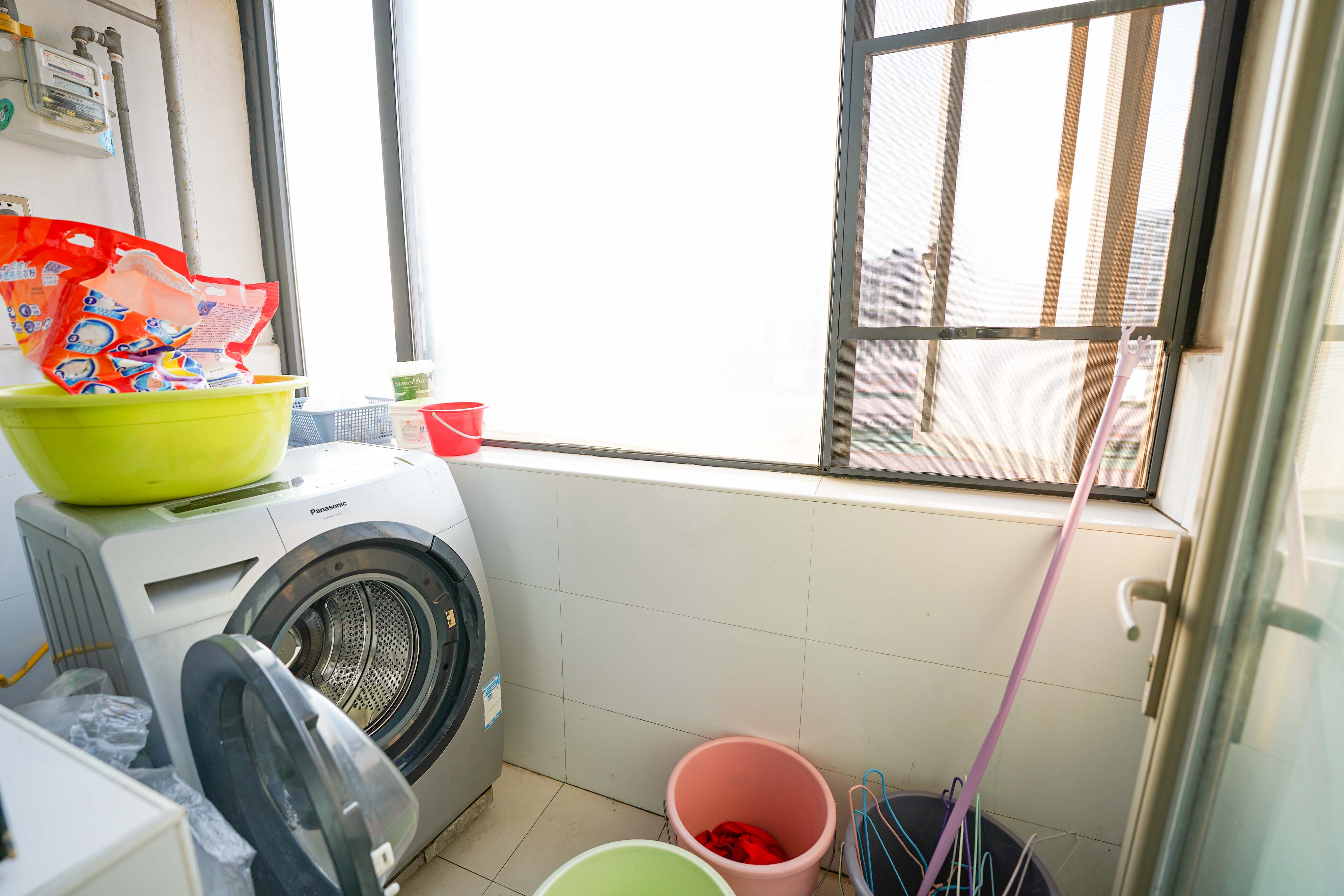 怡海星城 3室2厅2卫 59.8万 怡海星城 3室2厅2卫 59.8万阳台