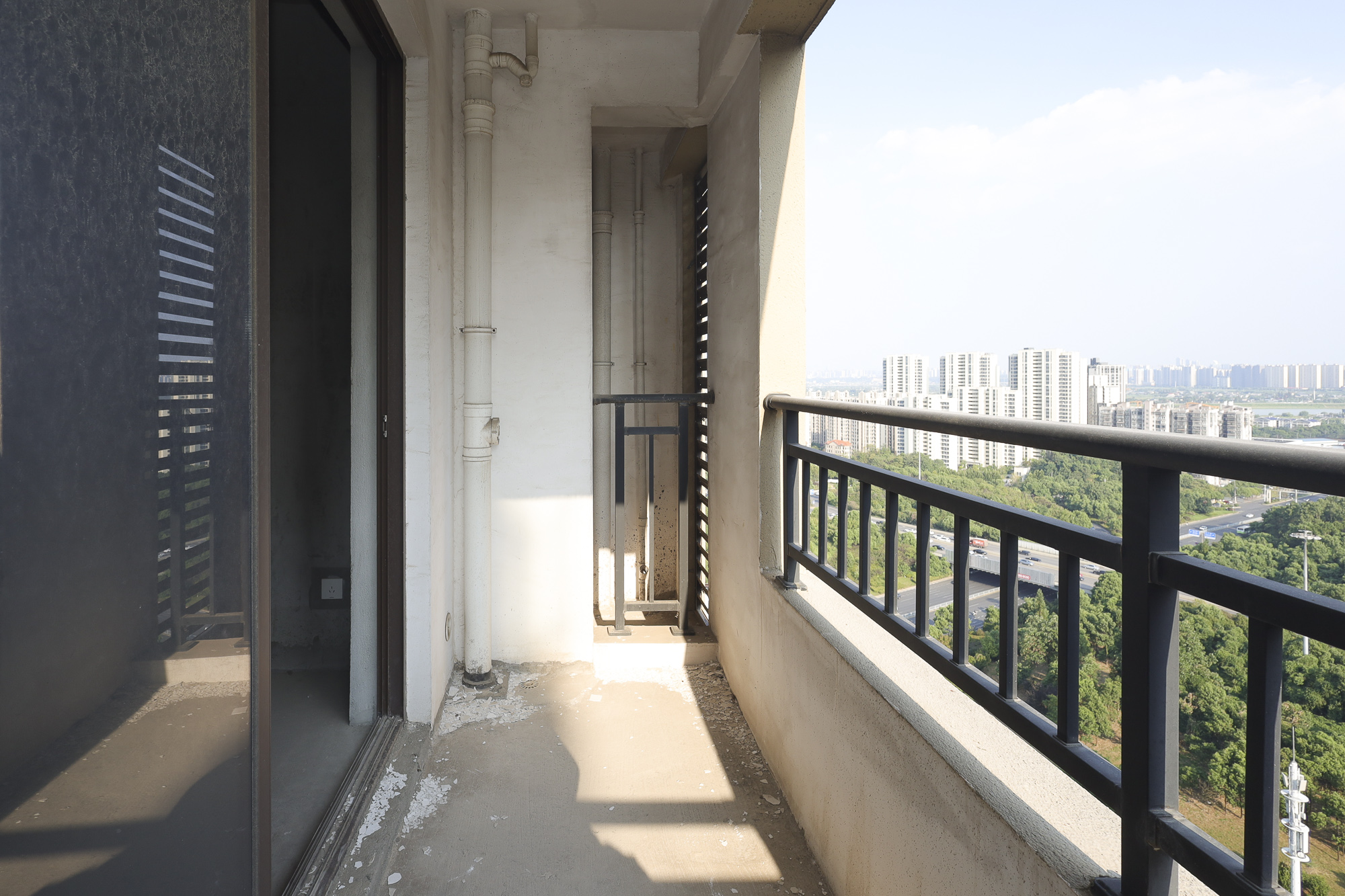 山语城三期  2室2厅1卫    55.0万 山语城三期  2室2厅1卫    55.0万阳台