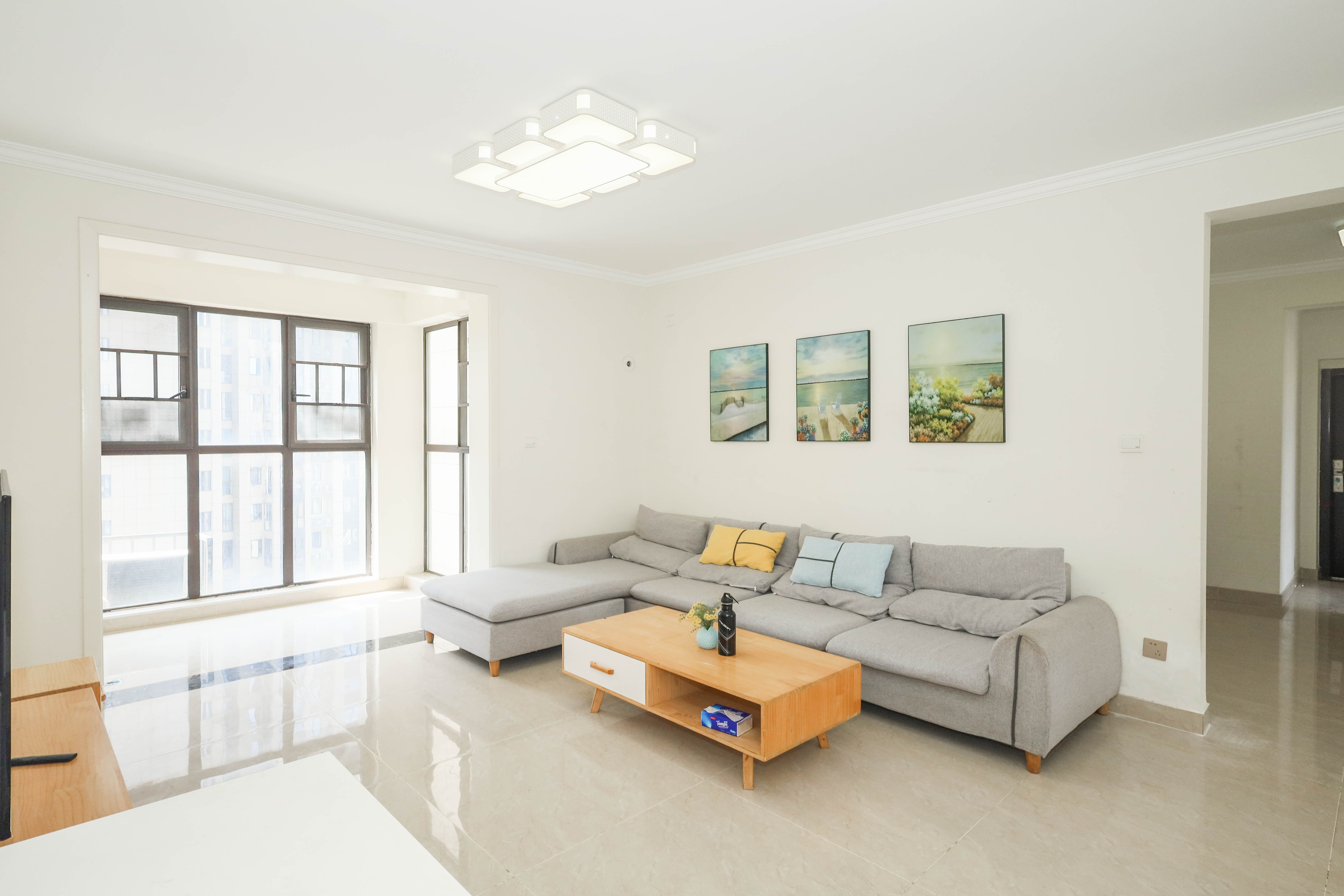 中国铁建梅溪青秀二期 4室2厅2卫 158.0万 中国铁建梅溪青秀二期 4室2厅2卫 158.0万客厅