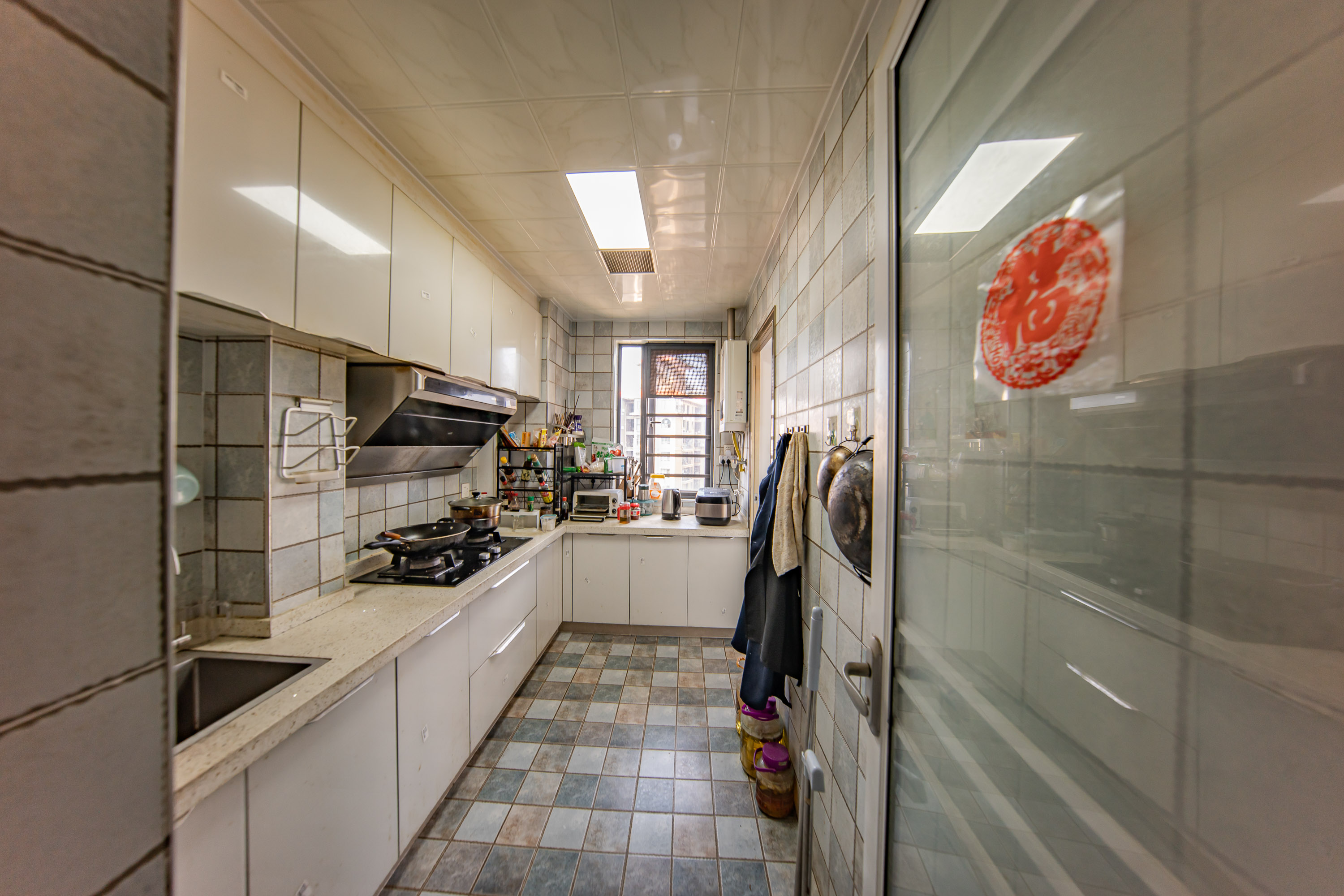 邦盛水岸御园  4室2厅2卫    100.0万 邦盛水岸御园  4室2厅2卫    100.0万厨房