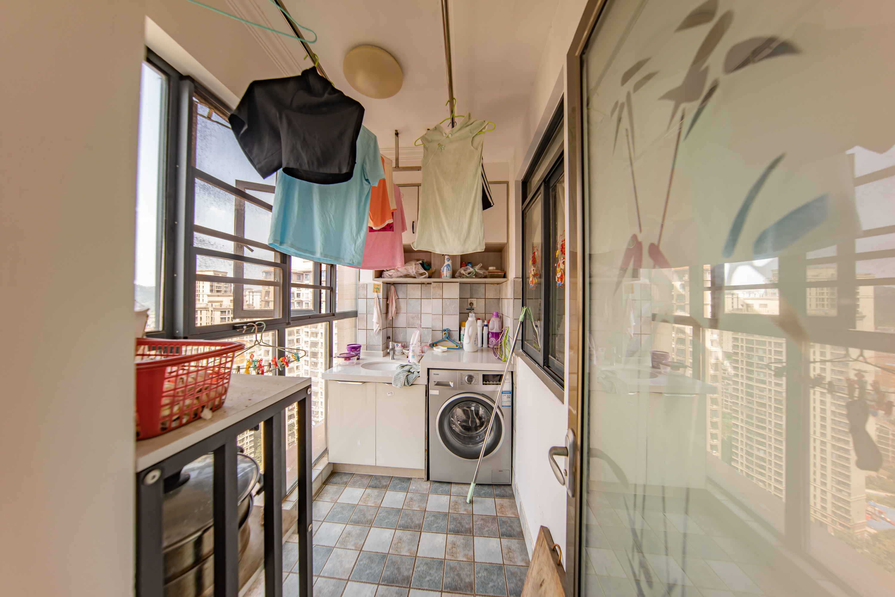 邦盛水岸御园  4室2厅2卫    100.0万 邦盛水岸御园  4室2厅2卫    100.0万阳台