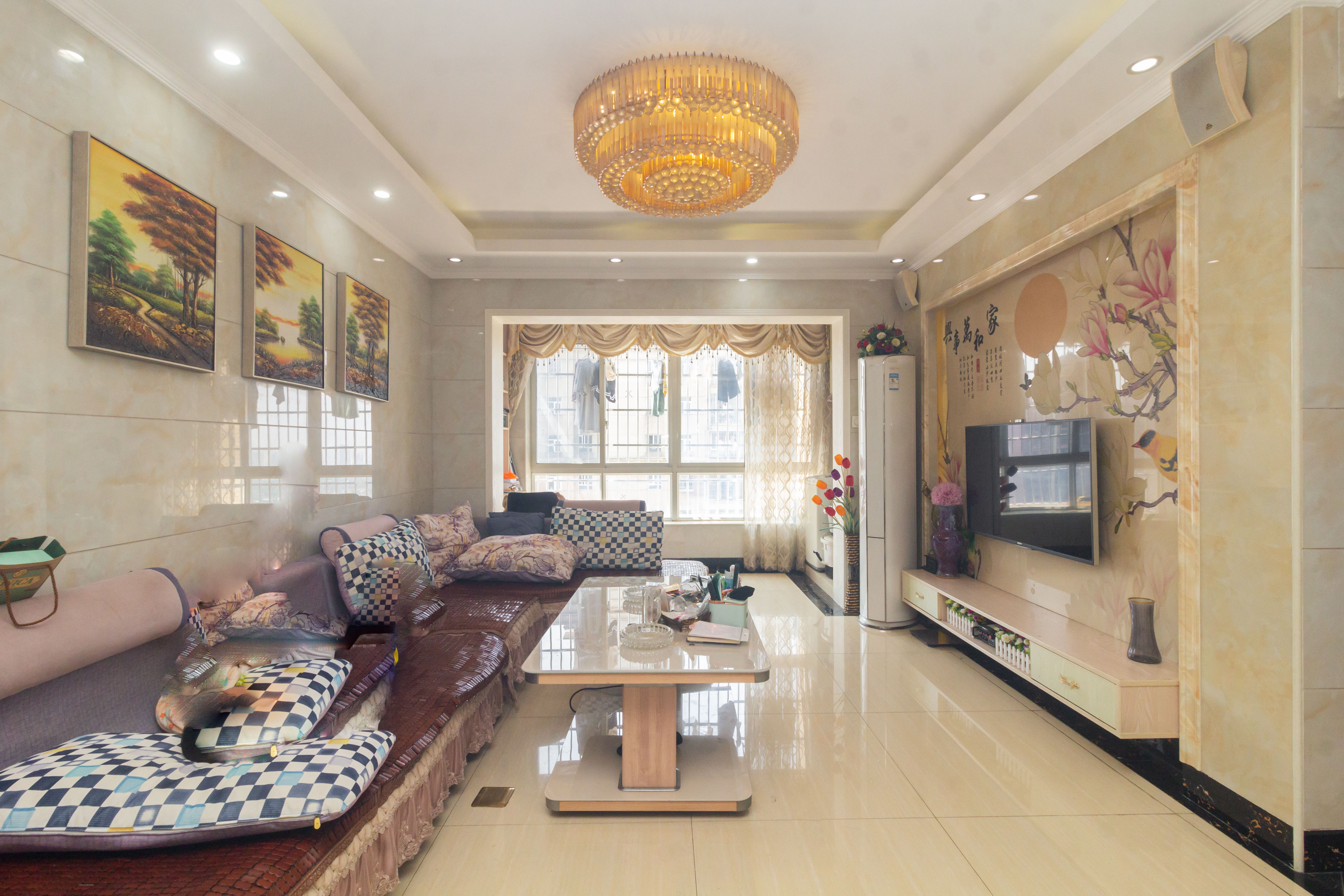 新蕾品阁居  3室2厅1卫    68.0万 新蕾品阁居  3室2厅1卫    68.0万