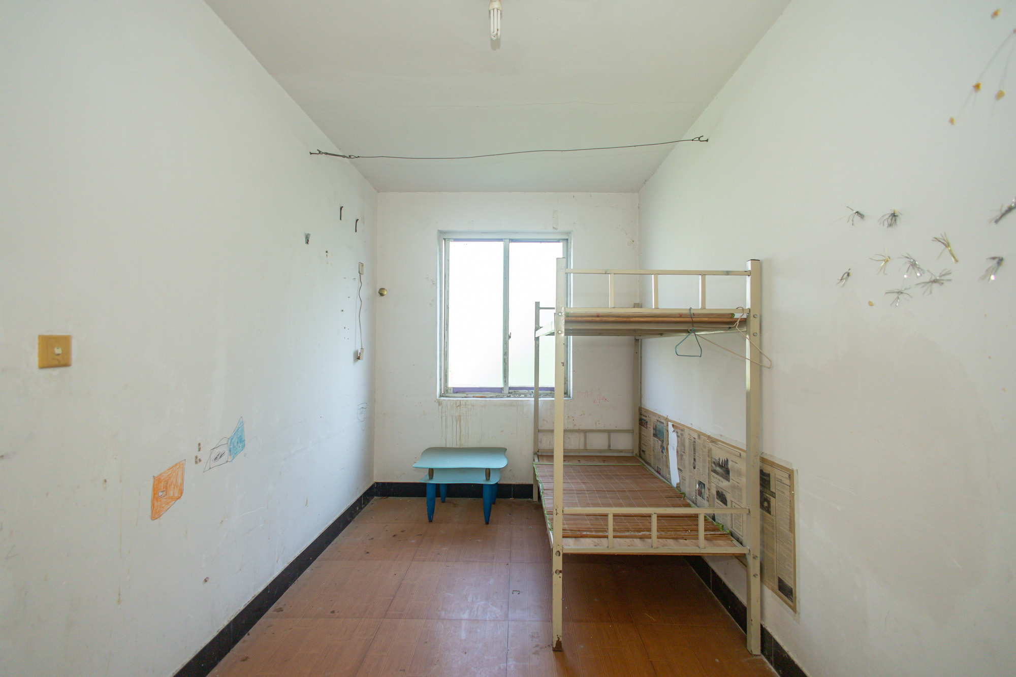 中南汽车世界 3室2厅1卫 30.4万 中南汽车世界 3室2厅1卫 30.4万卧室