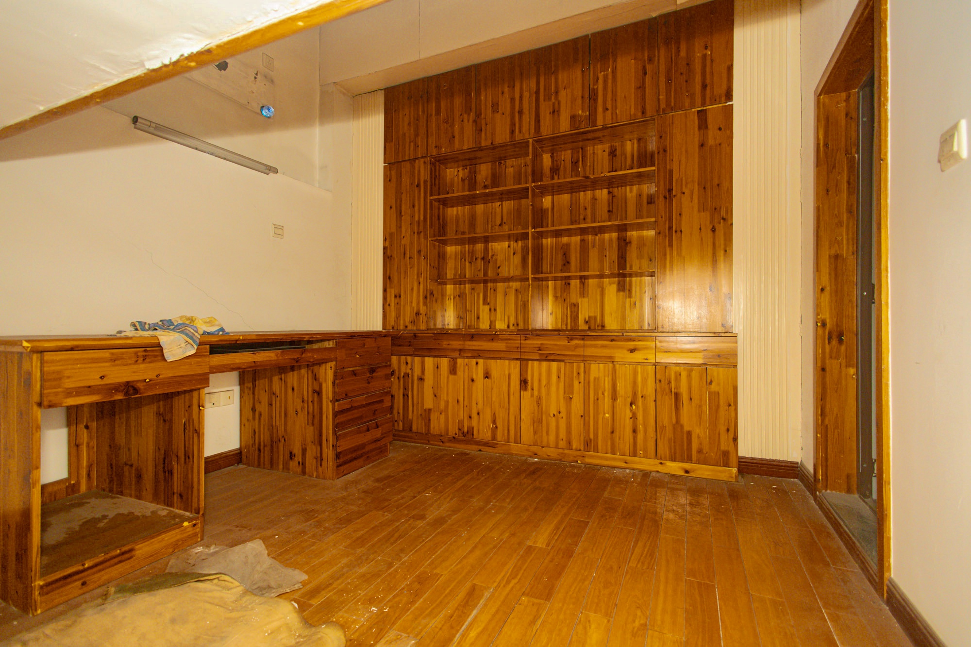 山水芙蓉国际新城 4室2厅2卫 190.0万 山水芙蓉国际新城 4室2厅2卫 190.0万卧室