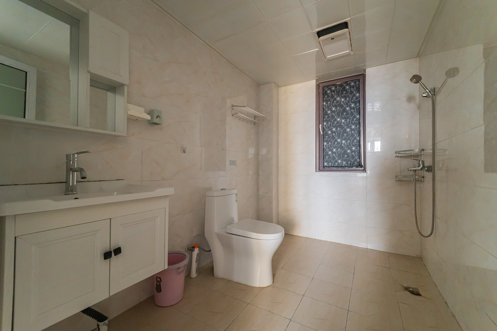 尚鑫海悦(新长海尚海城)  4室2厅2卫    100.0万 尚鑫海悦(新长海尚海城)  4室2厅2卫    100.0万卫生间