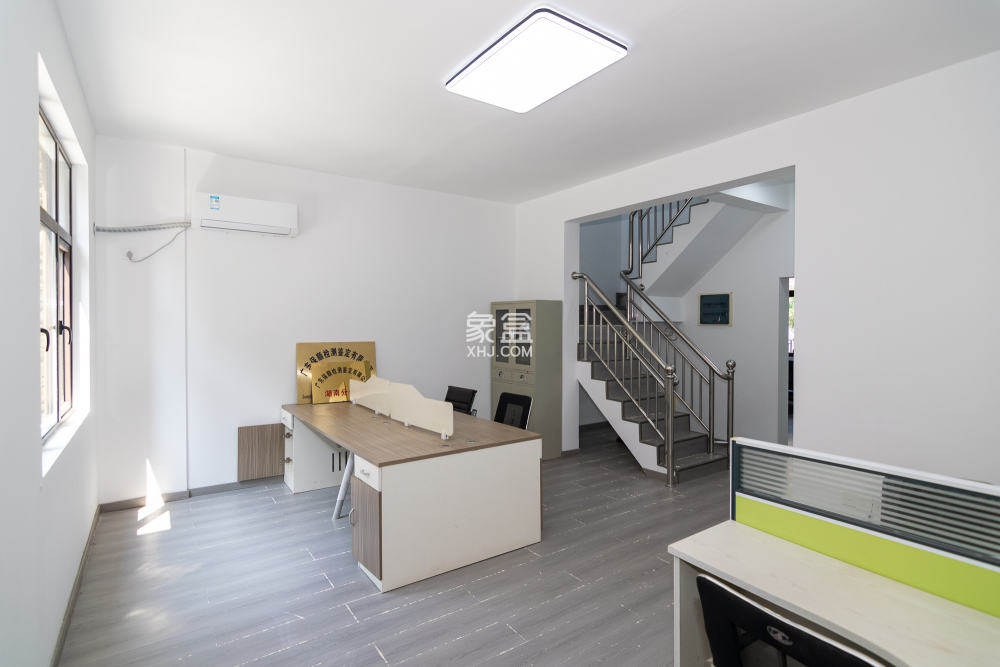 金地三千府（金地湖山樾、金地自在城）  5室2厅3卫    219.5万