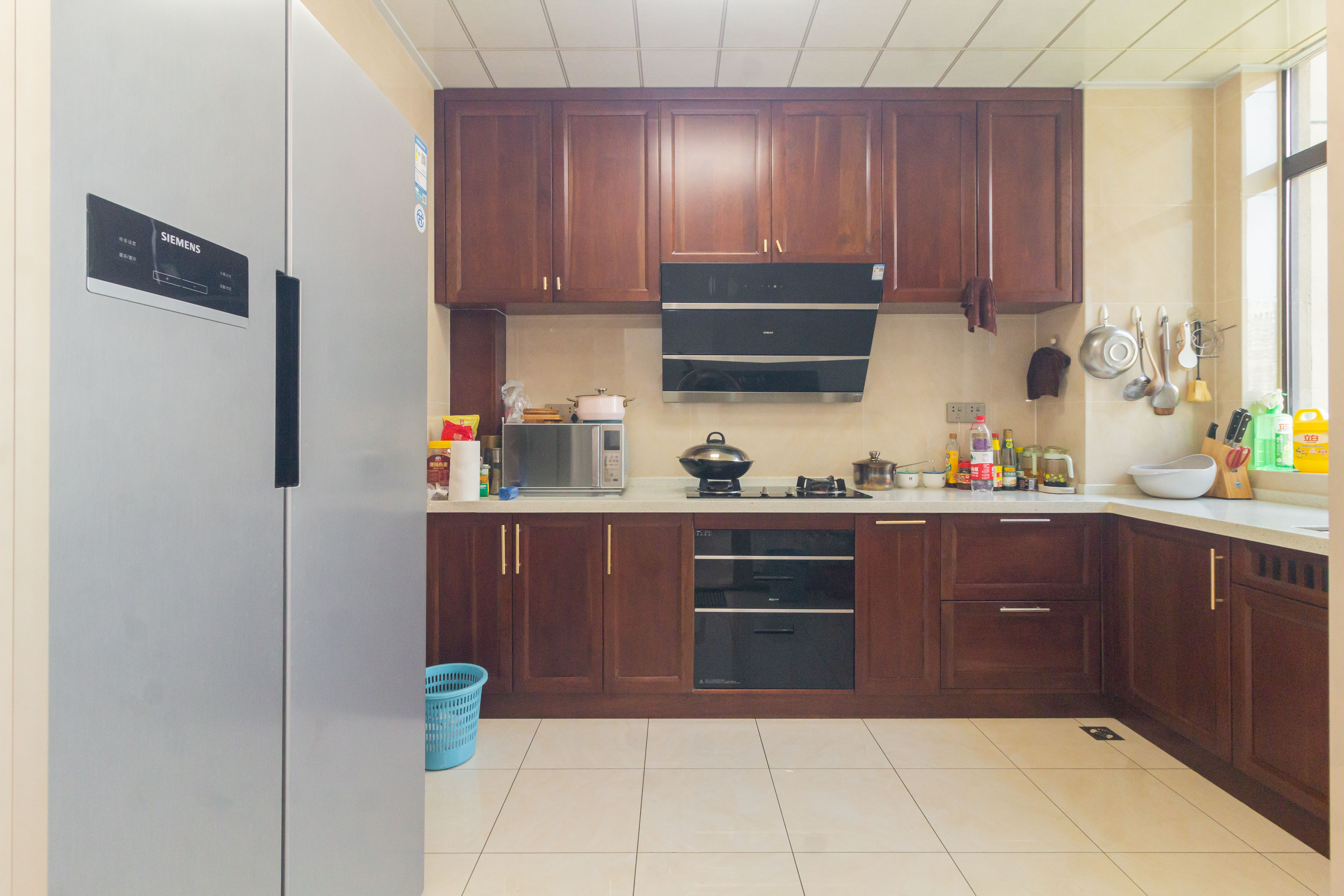 广悦星苑润园 5室2厅3卫 168.0万 广悦星苑润园 5室2厅3卫 168.0万厨房