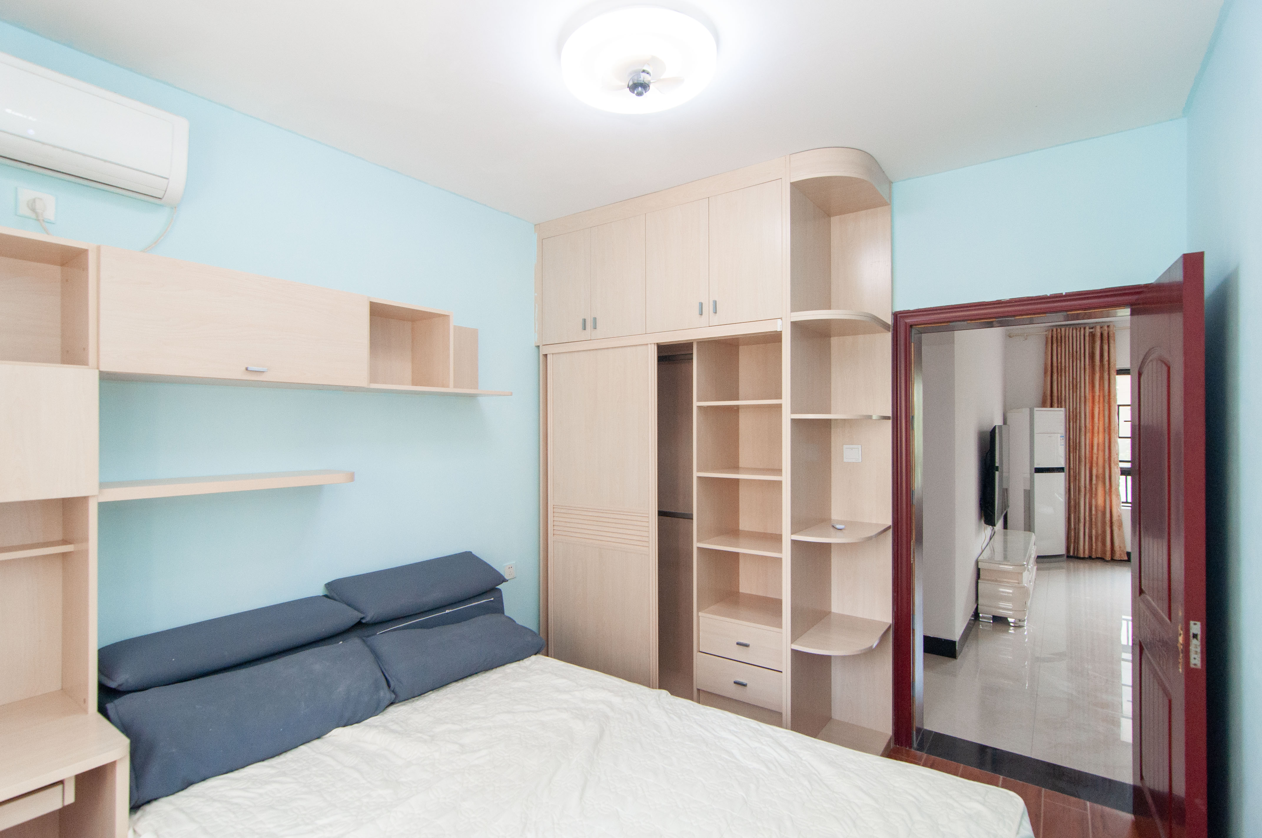 中海梅溪湖壹号 3室2厅2卫 159.0万 中海梅溪湖壹号 3室2厅2卫 159.0万其他