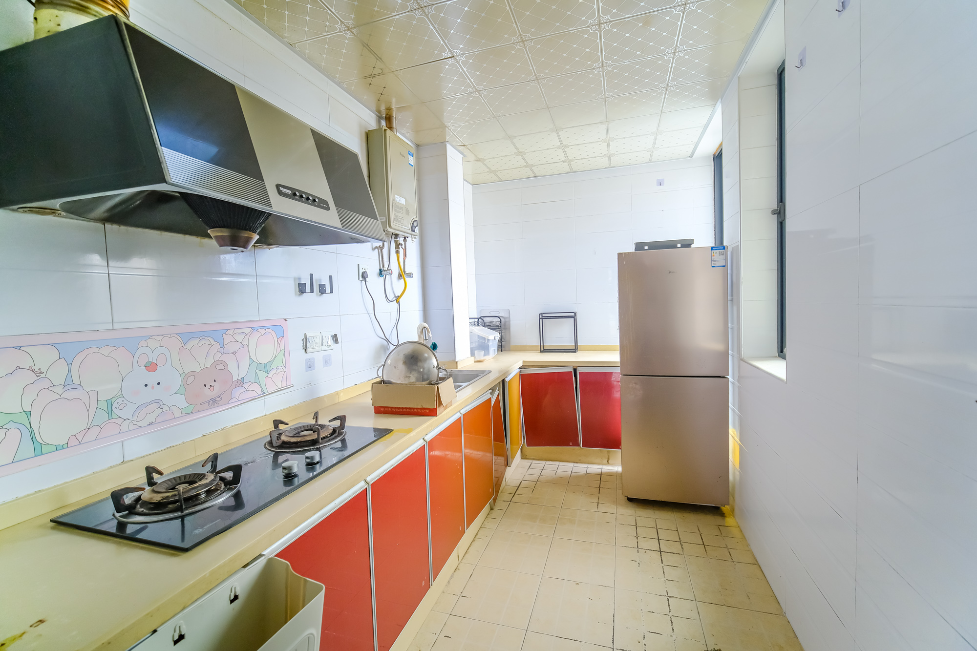 花样年华  4室2厅2卫    95.0万 花样年华  4室2厅2卫    95.0万厨房