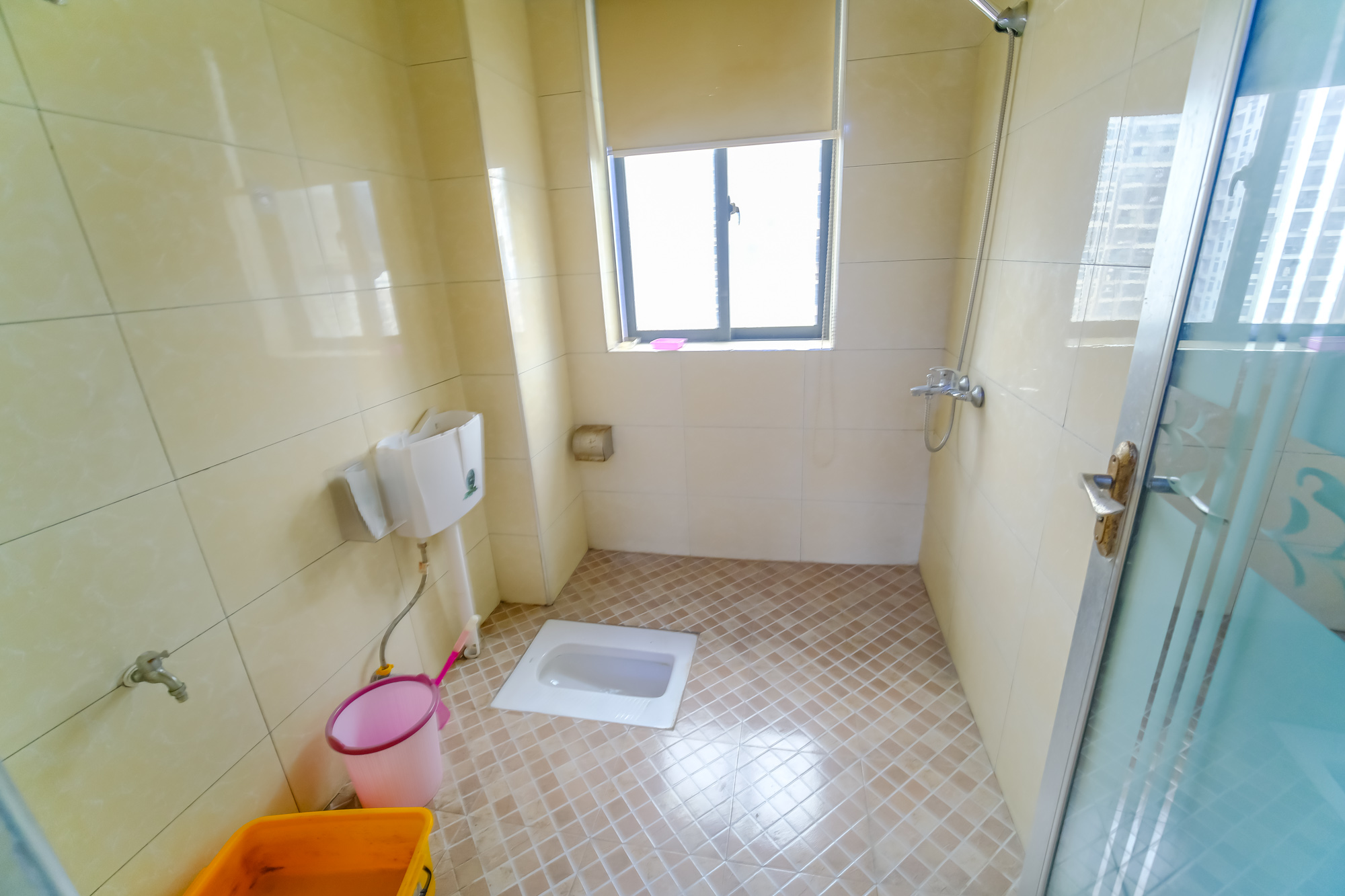 花样年华  4室2厅2卫    95.0万 花样年华  4室2厅2卫    95.0万卫生间