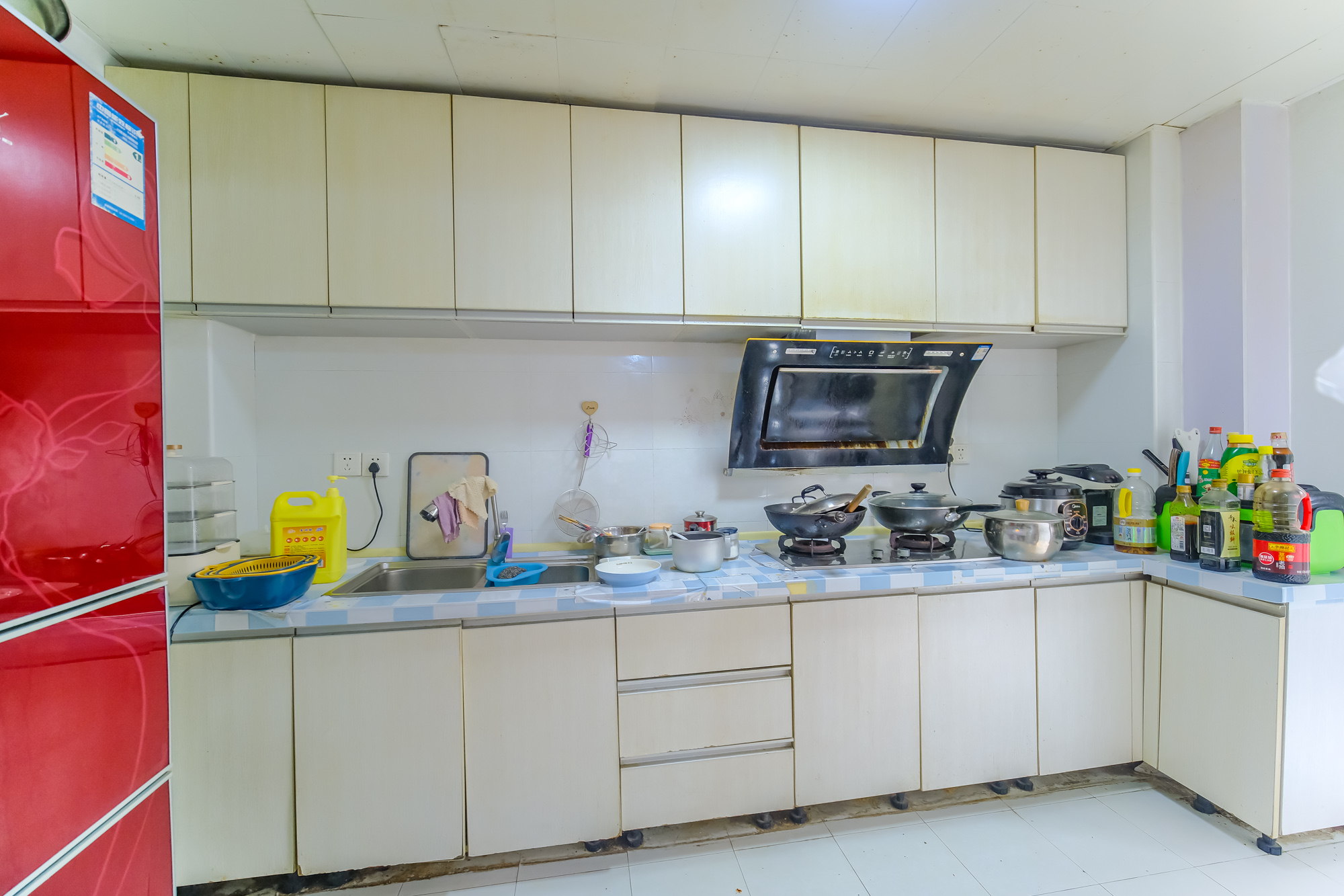 四季星城 3室2厅1卫 94.0万 四季星城 3室2厅1卫 94.0万厨房