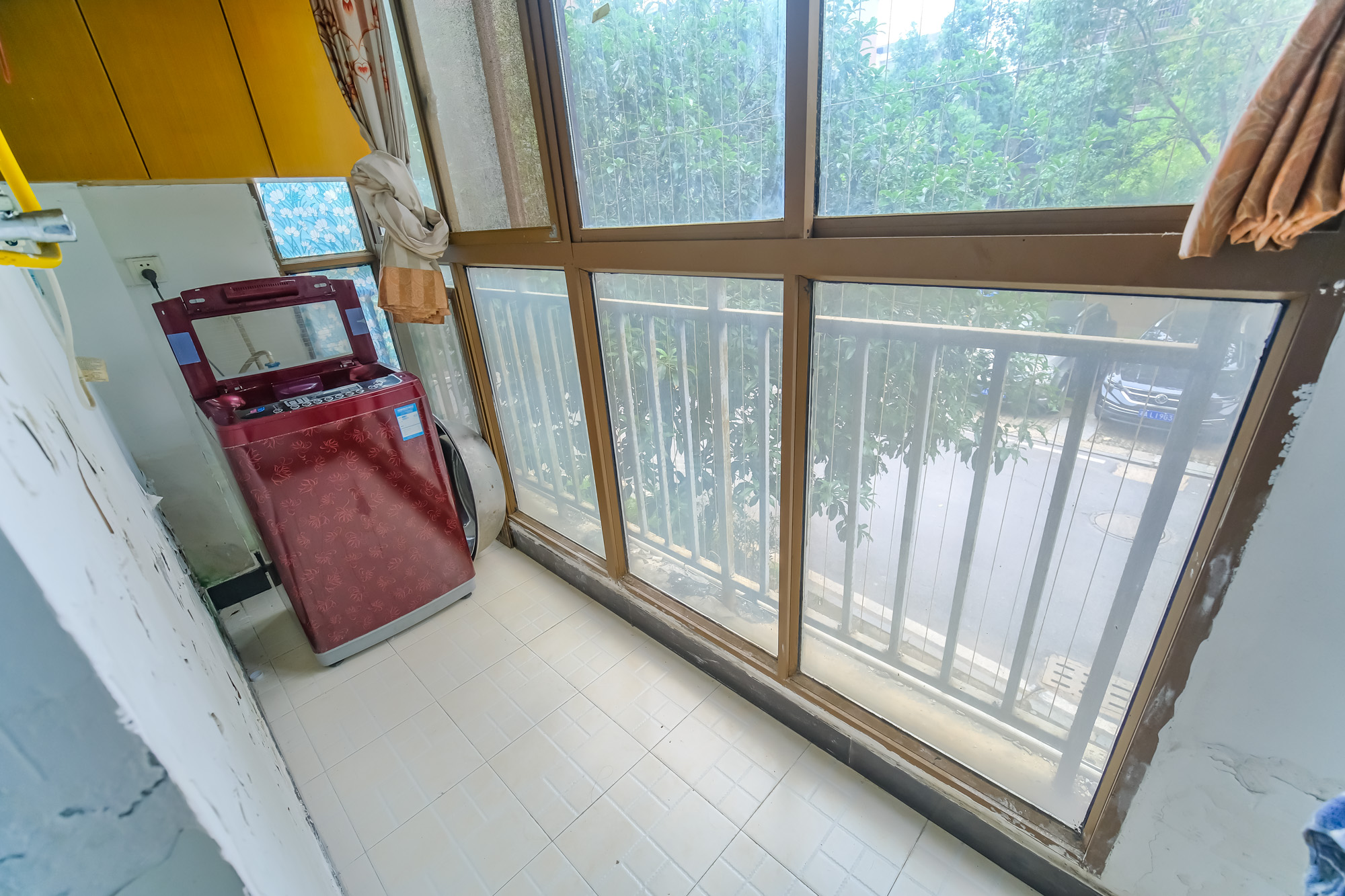 四季星城 3室2厅1卫 94.0万 四季星城 3室2厅1卫 94.0万阳台