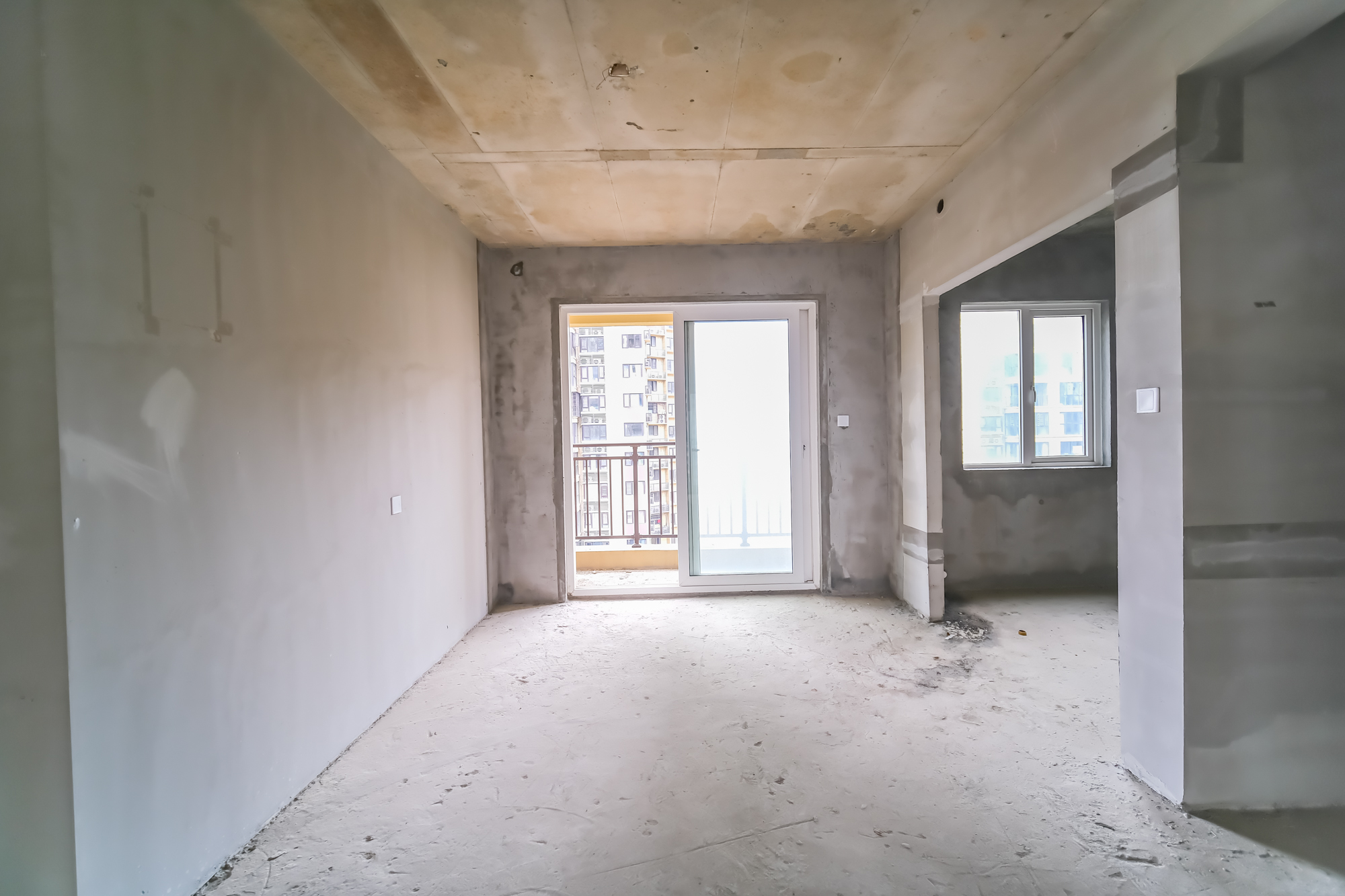 保利香槟国际  4室2厅2卫    100.0万 保利香槟国际  4室2厅2卫    100.0万客厅