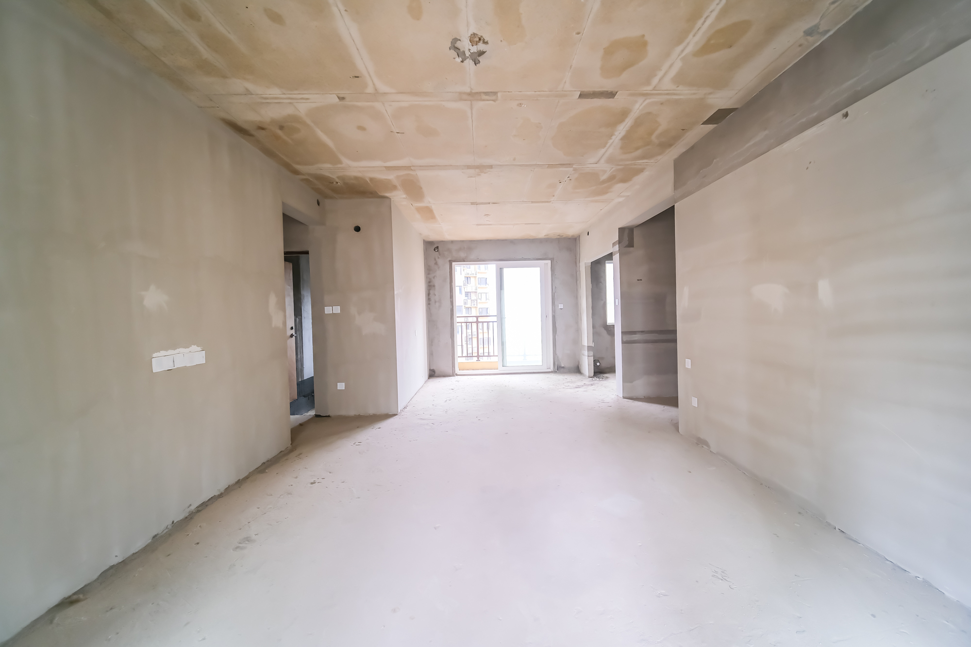 保利香槟国际  4室2厅2卫    100.0万 保利香槟国际  4室2厅2卫    100.0万客厅