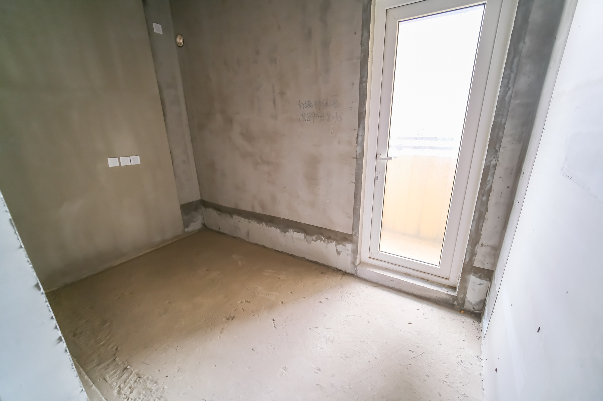 保利香槟国际  4室2厅2卫    100.0万 保利香槟国际  4室2厅2卫    100.0万卧室