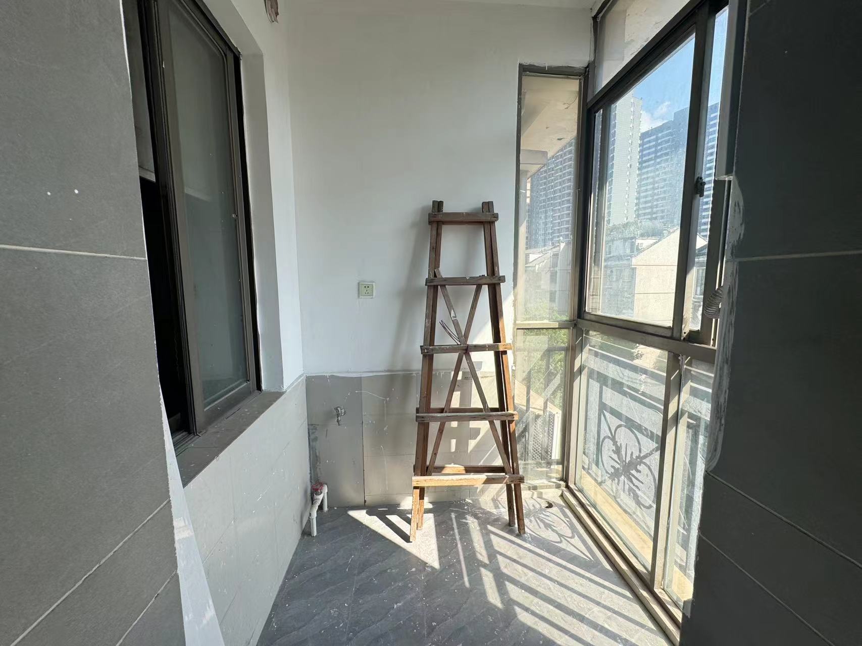 江南世家  5室2厅3卫    38.8万 江南世家  5室2厅3卫    38.8万室内图