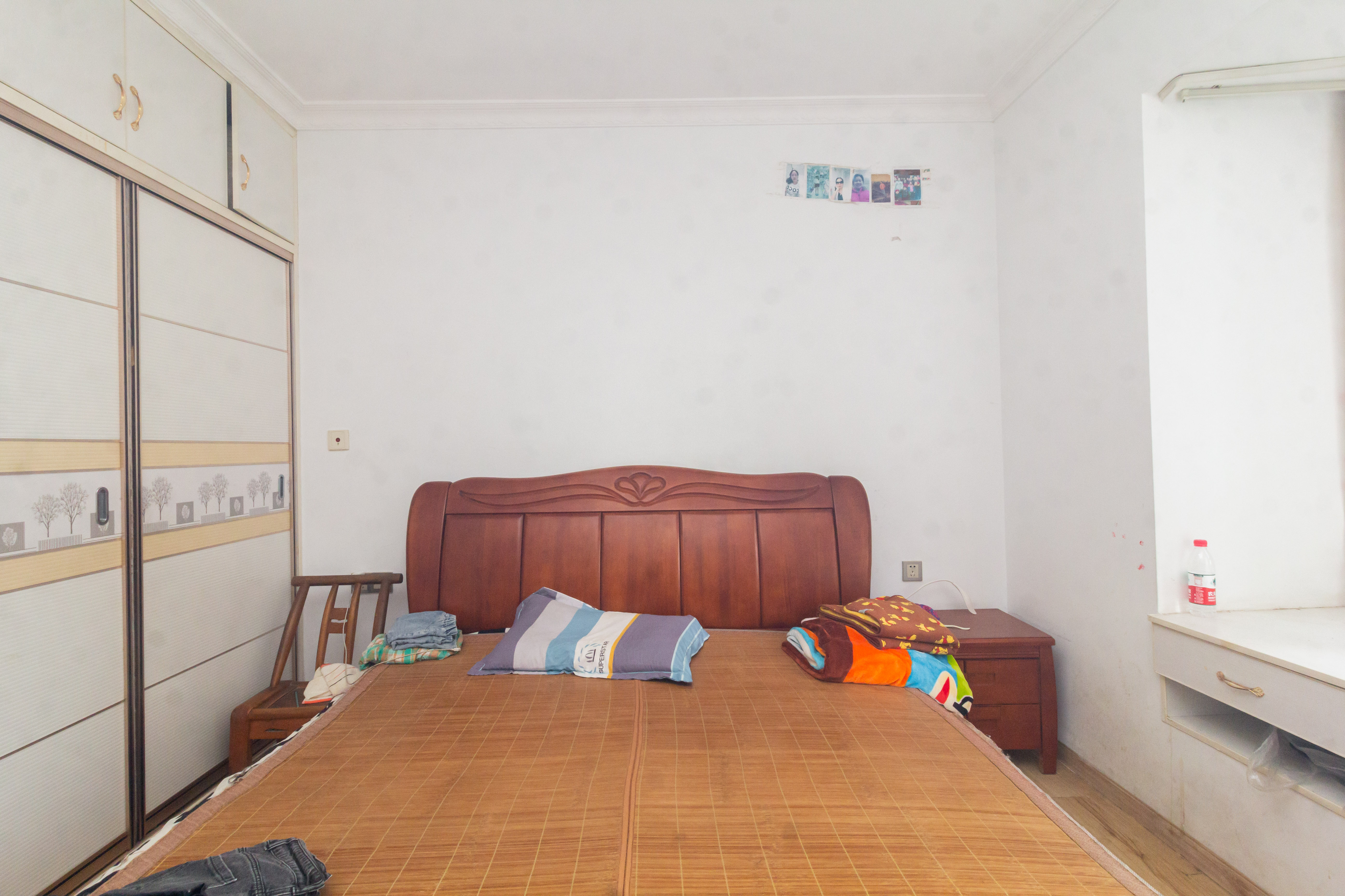 辉宏橄榄城  4室2厅2卫    76.8万 辉宏橄榄城  4室2厅2卫    76.8万卧室