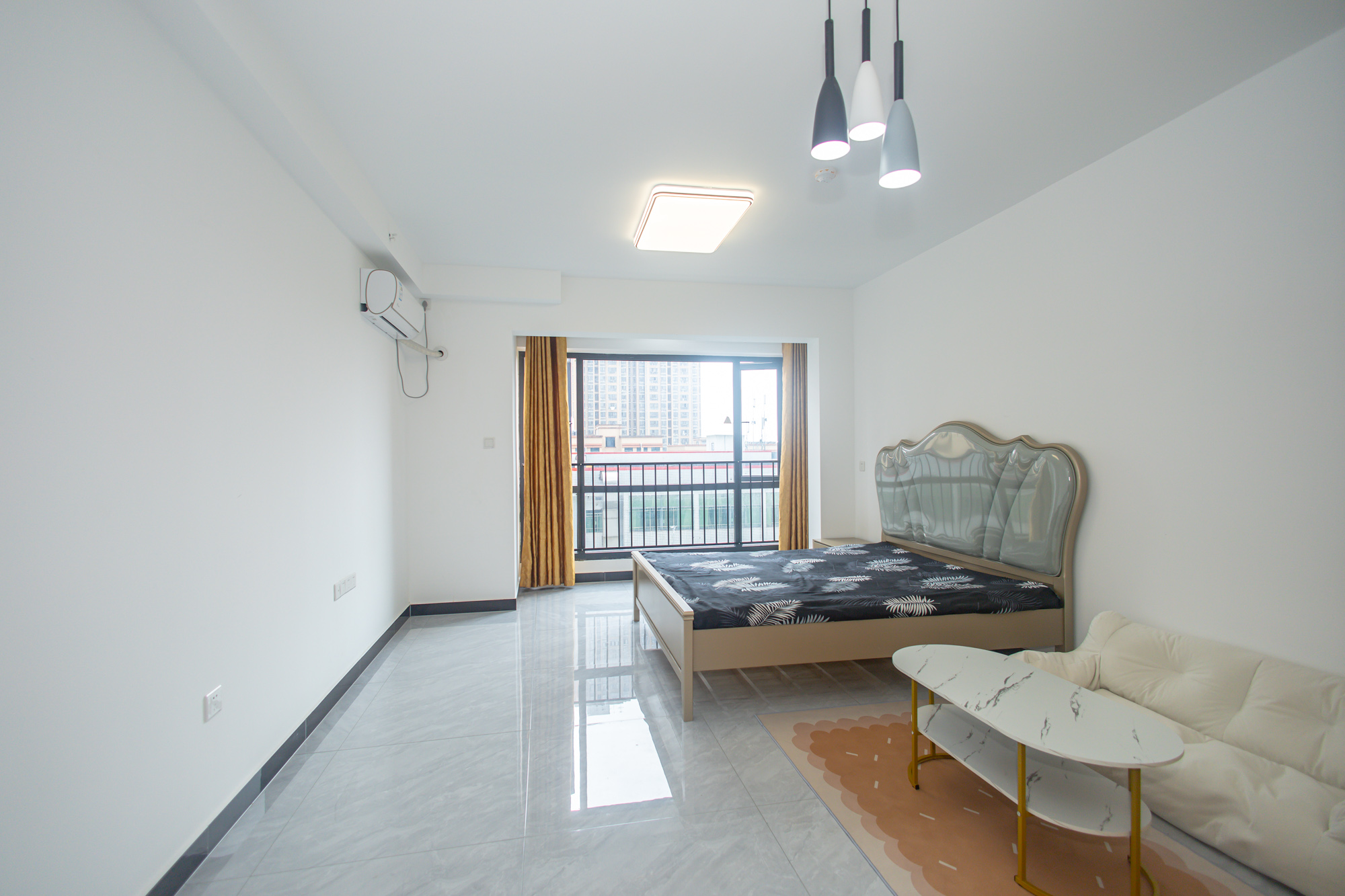 新长海漓湘悦  1室1厅1卫    23.0万 新长海漓湘悦  1室1厅1卫    23.0万客厅