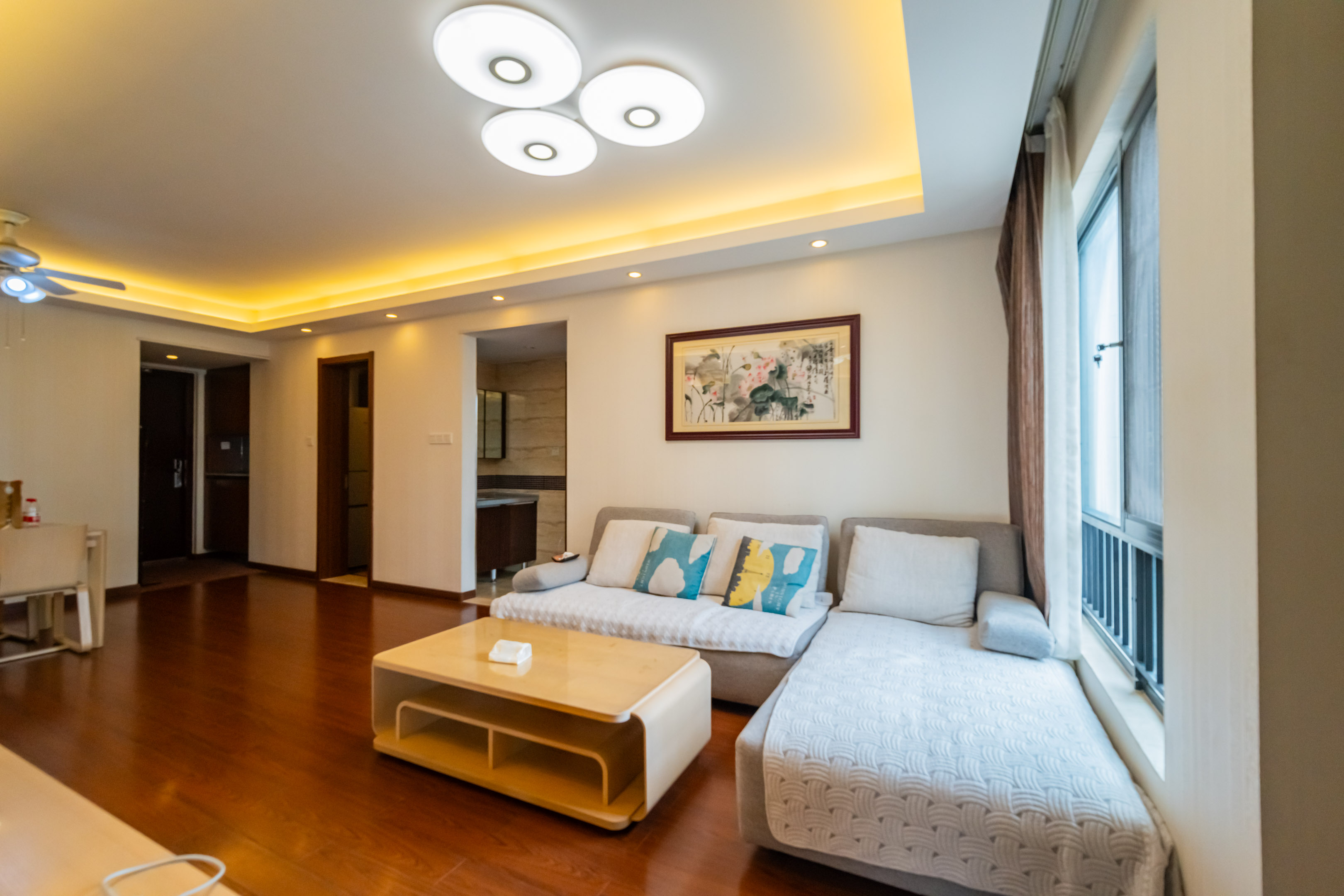 万科金域华府三四期  1室2厅1卫    98.0万客厅