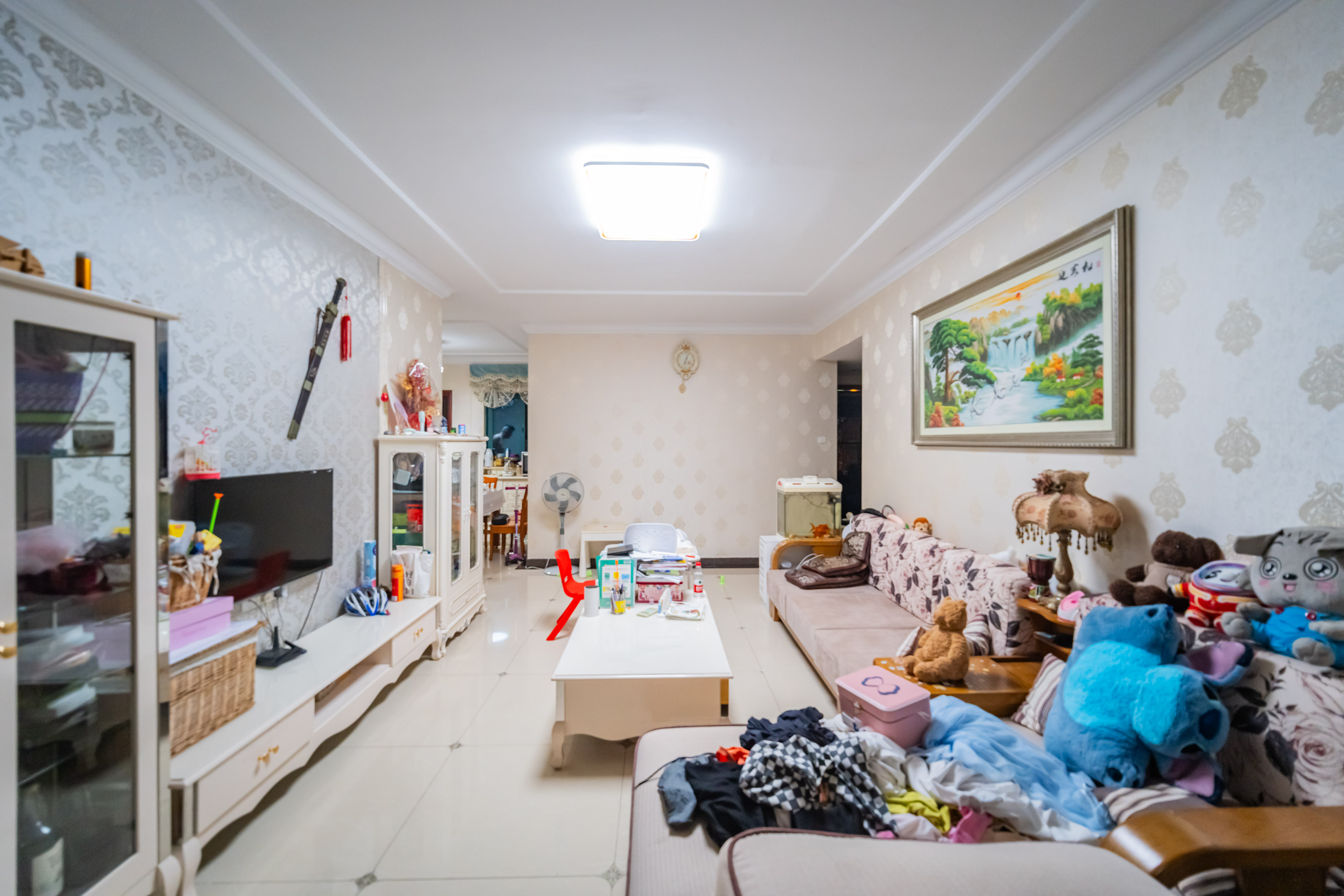 恒大绿洲 3室2厅2卫 185.00万 恒大绿洲 3室2厅2卫 185.00万客厅