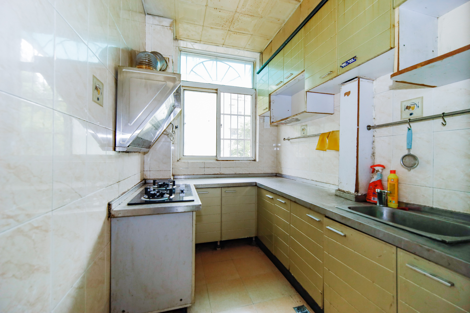 湘樟园小区(湘樟家园) 3室2厅1卫 55.8万 湘樟园小区(湘樟家园) 3室2厅1卫 55.8万厨房