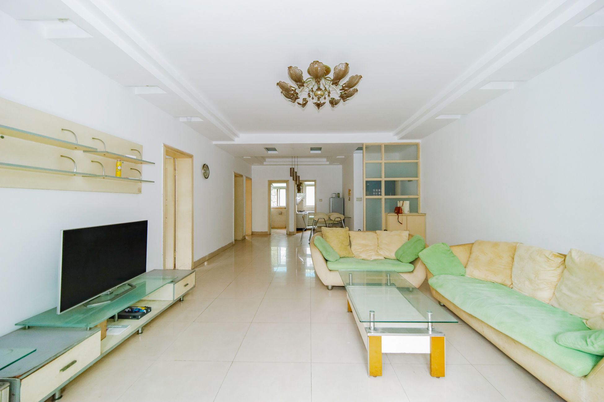 湘樟园小区(湘樟家园) 3室2厅1卫 55.8万 湘樟园小区(湘樟家园) 3室2厅1卫 55.8万客厅