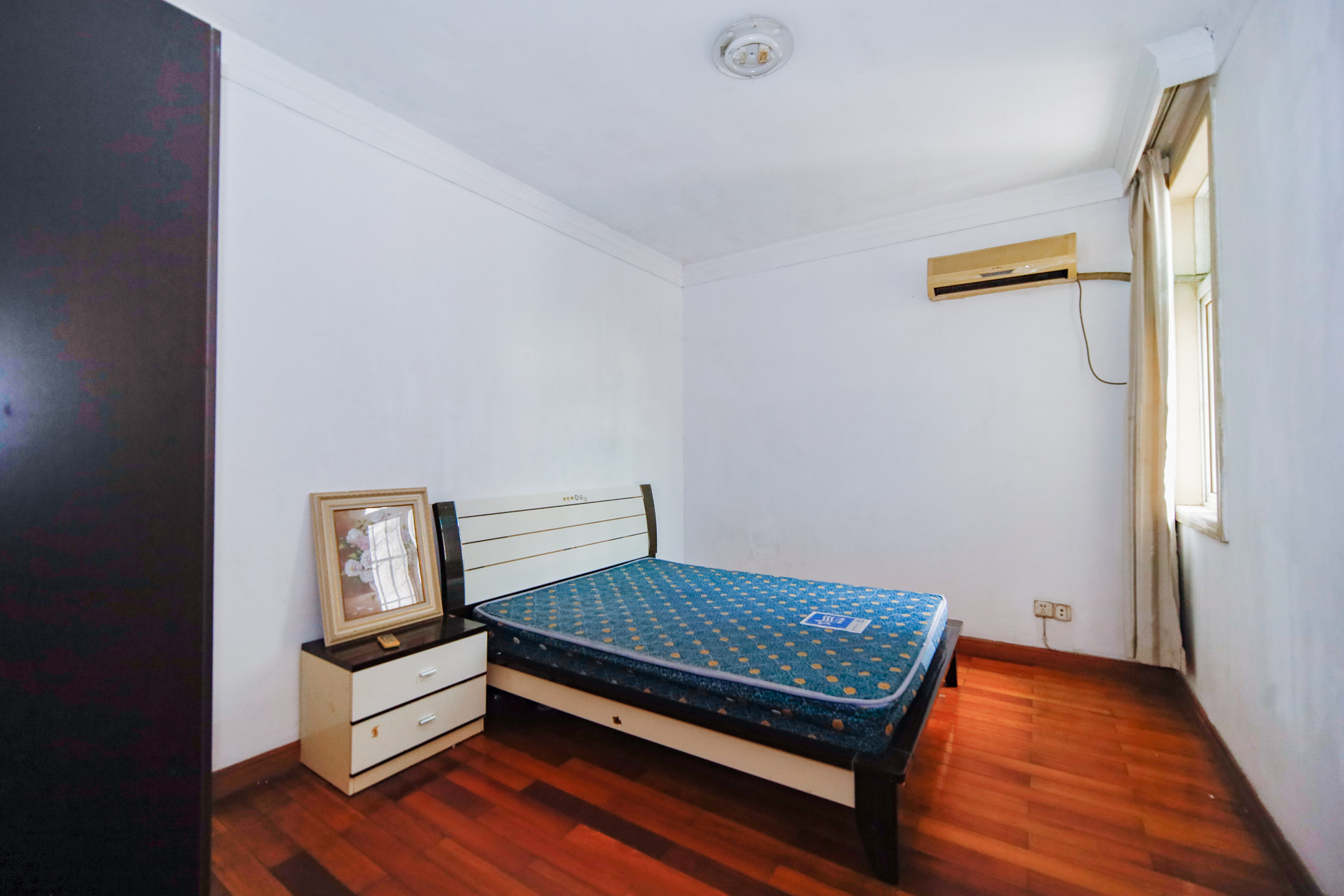 湘樟园小区(湘樟家园) 3室2厅1卫 55.8万 湘樟园小区(湘樟家园) 3室2厅1卫 55.8万卧室