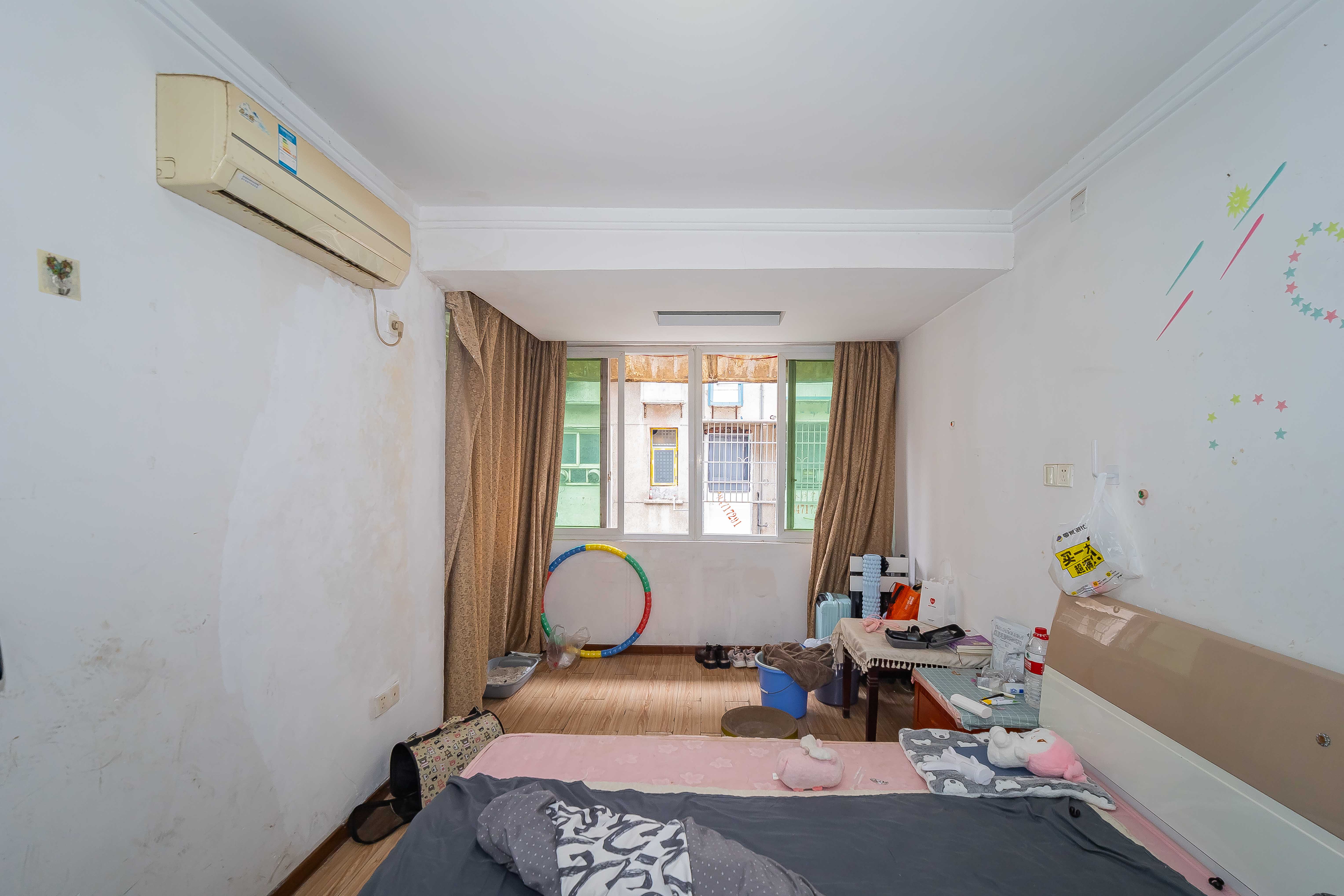 向东南社区 2室1厅1卫 30.9万 向东南社区 2室1厅1卫 30.9万卧室