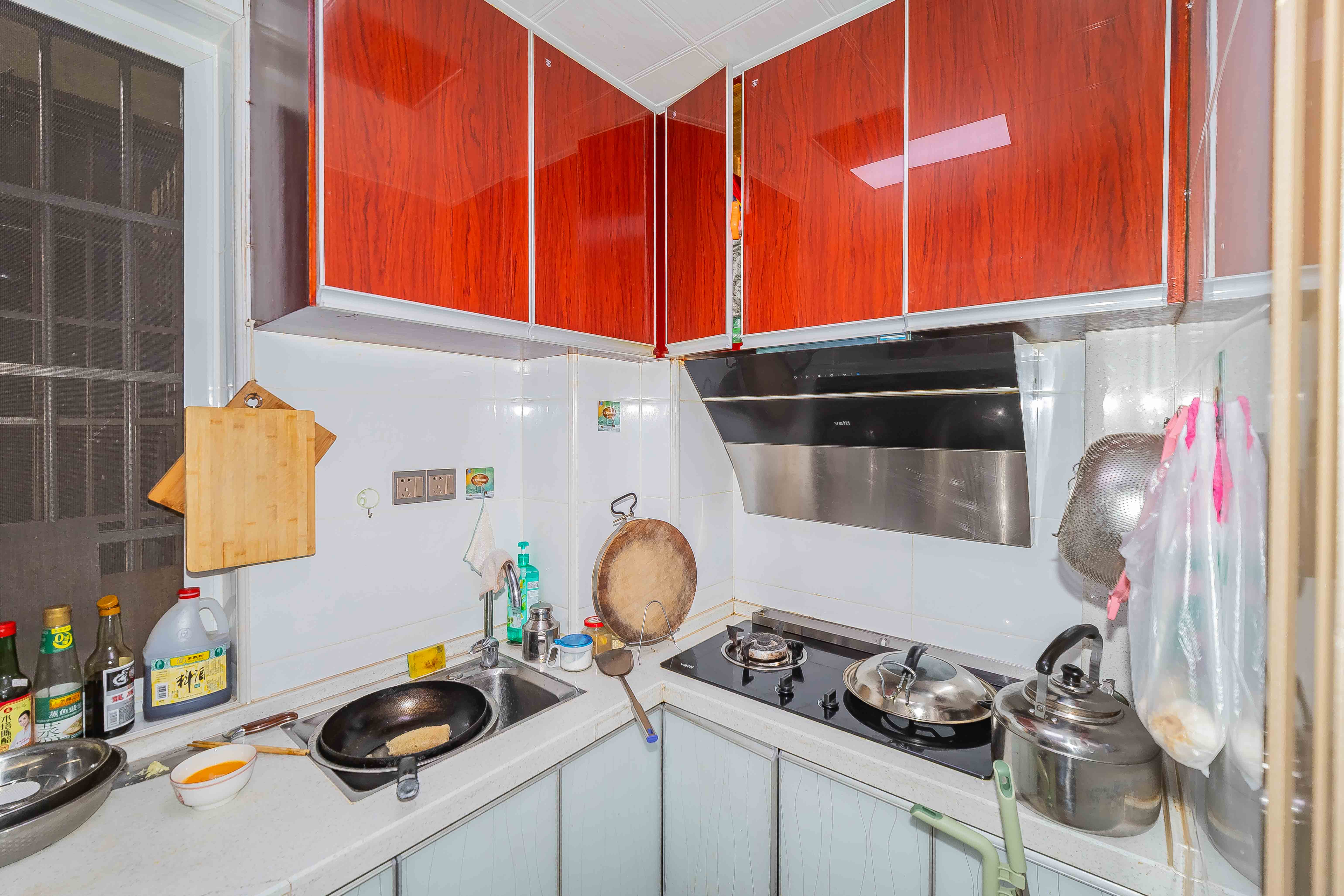 三重星都心 1室2厅1卫 61.8万 三重星都心 1室2厅1卫 61.8万厨房