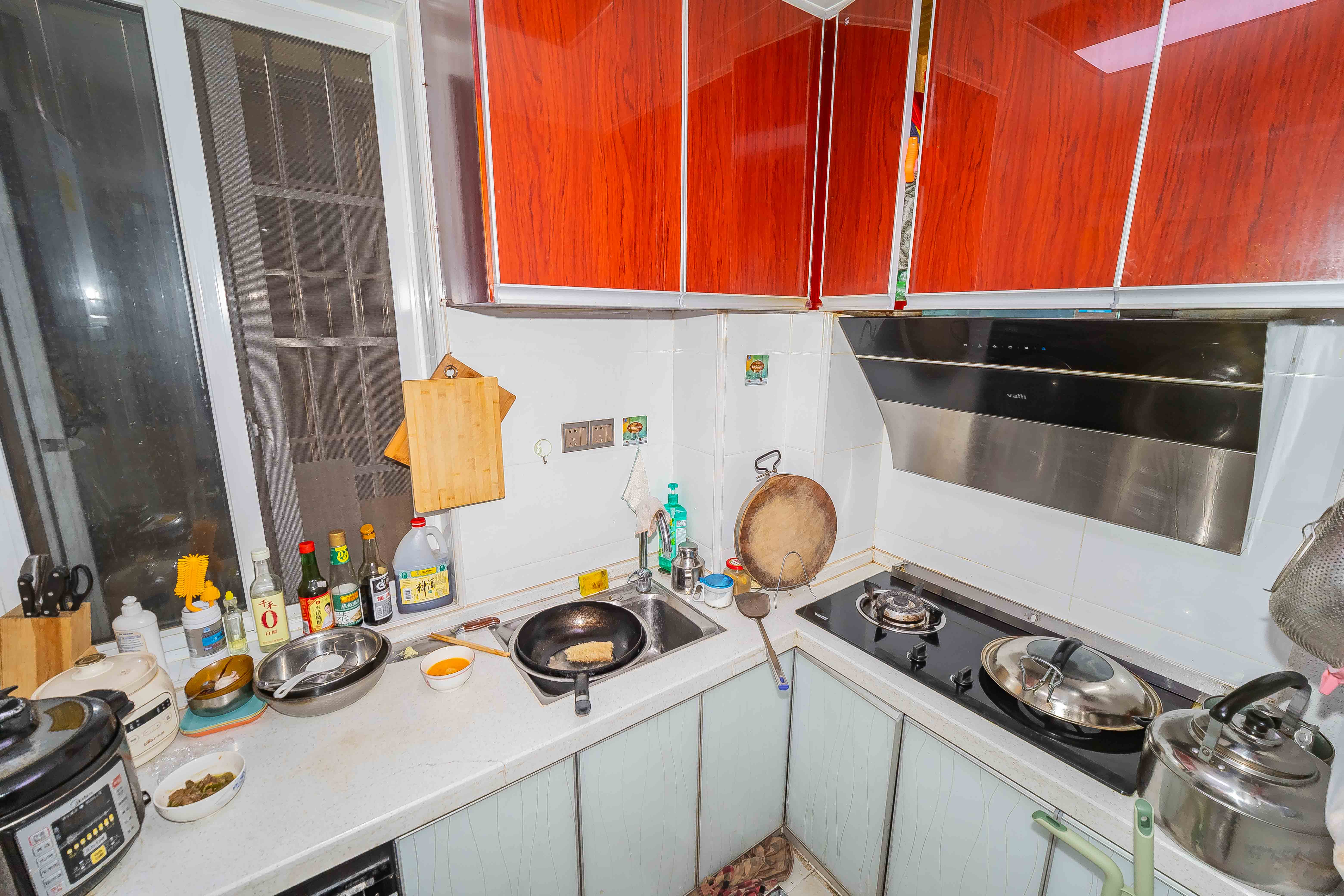 三重星都心 1室2厅1卫 61.8万 三重星都心 1室2厅1卫 61.8万厨房