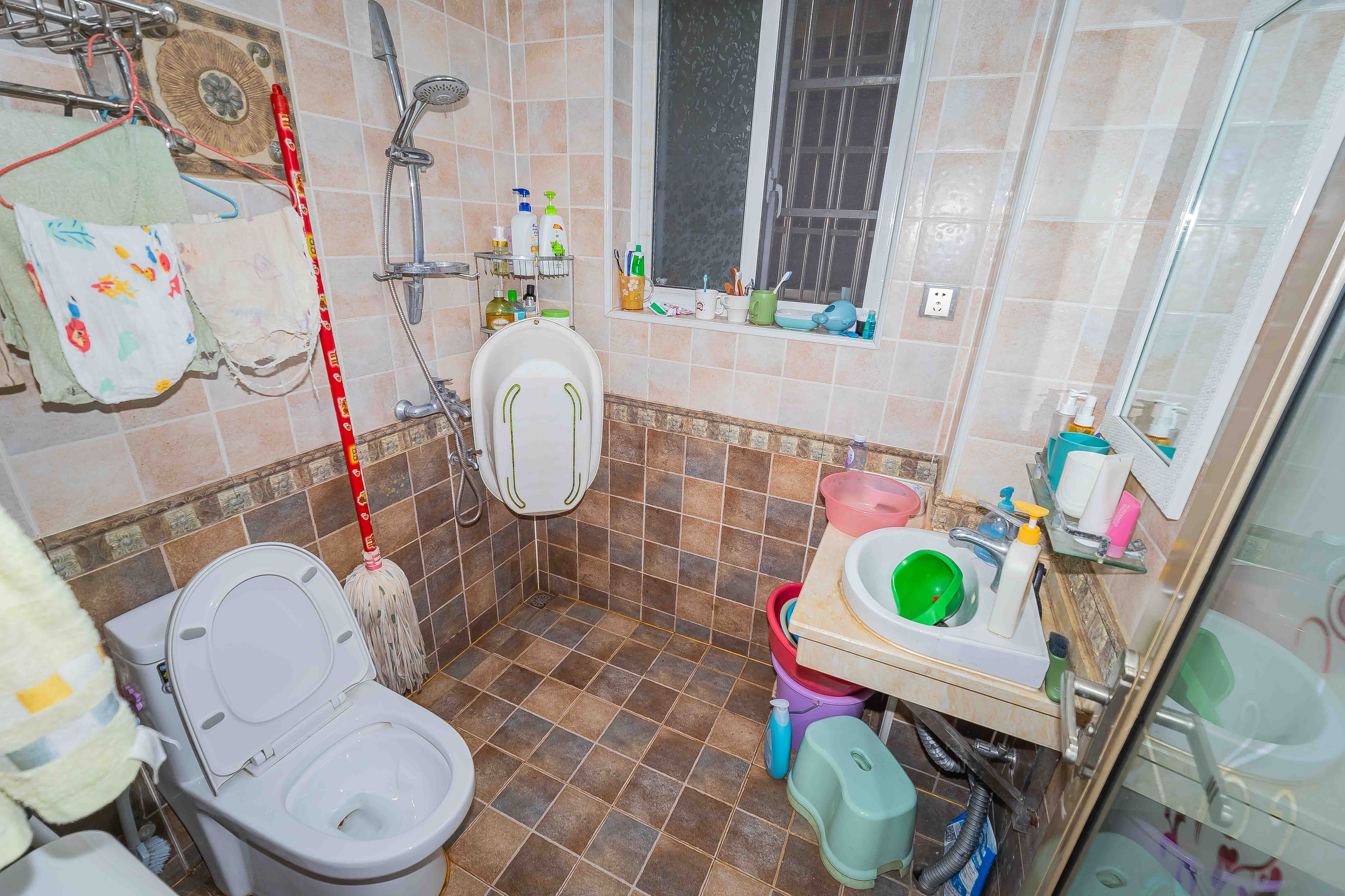 三重星都心 1室2厅1卫 61.8万 三重星都心 1室2厅1卫 61.8万卫生间