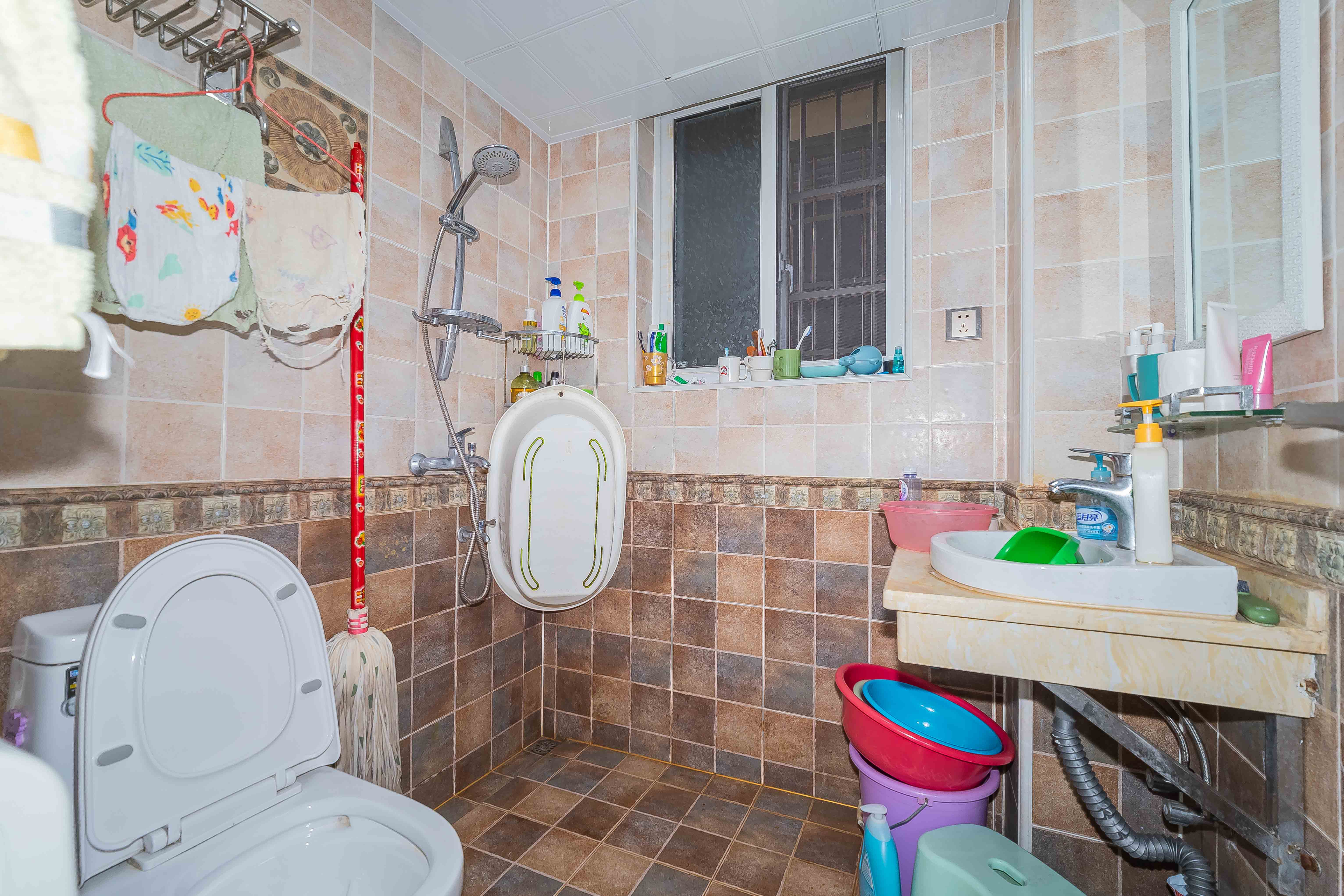 三重星都心 1室2厅1卫 61.8万 三重星都心 1室2厅1卫 61.8万卫生间