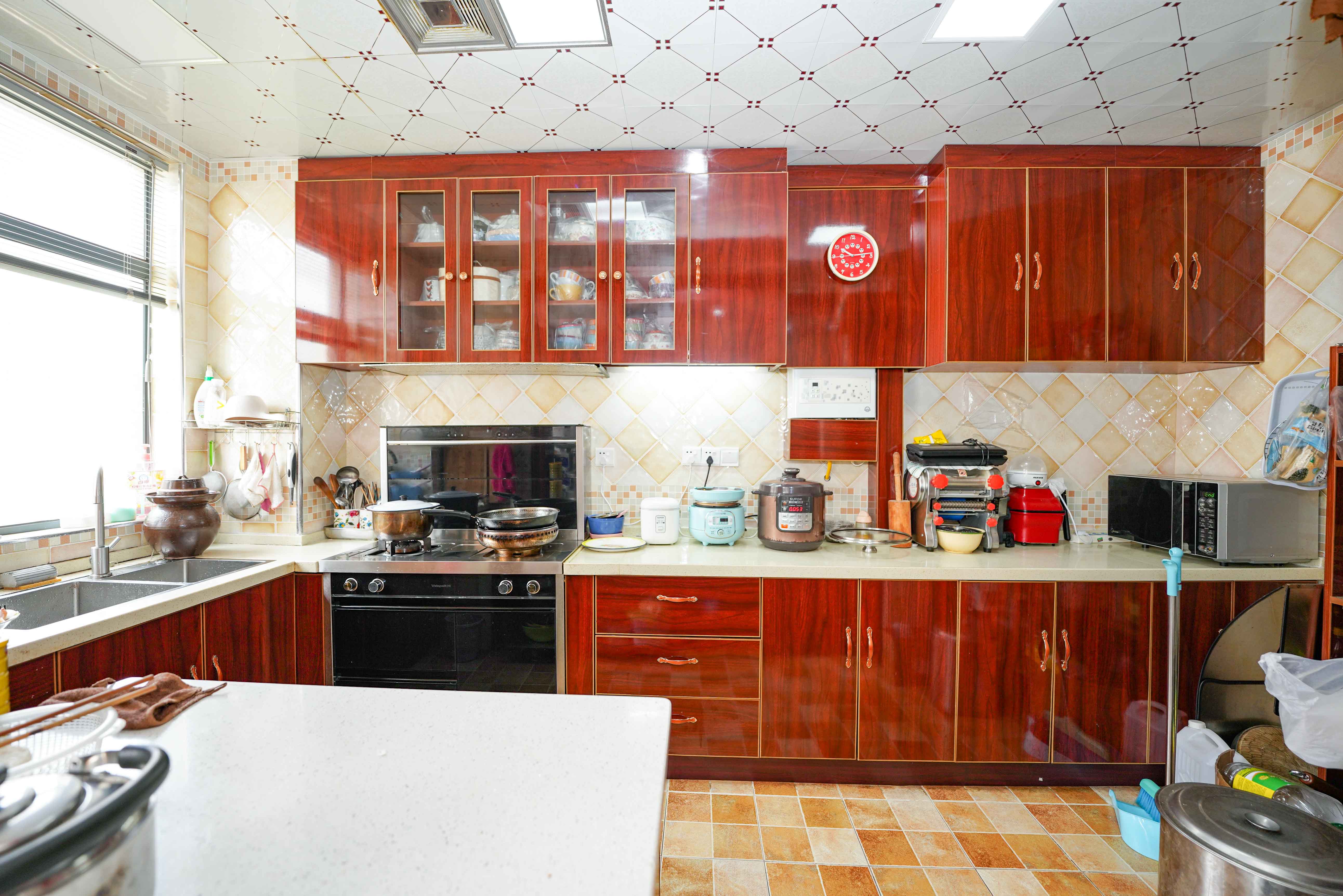 和美星城 4室2厅2卫 126.0万 和美星城 4室2厅2卫 126.0万厨房