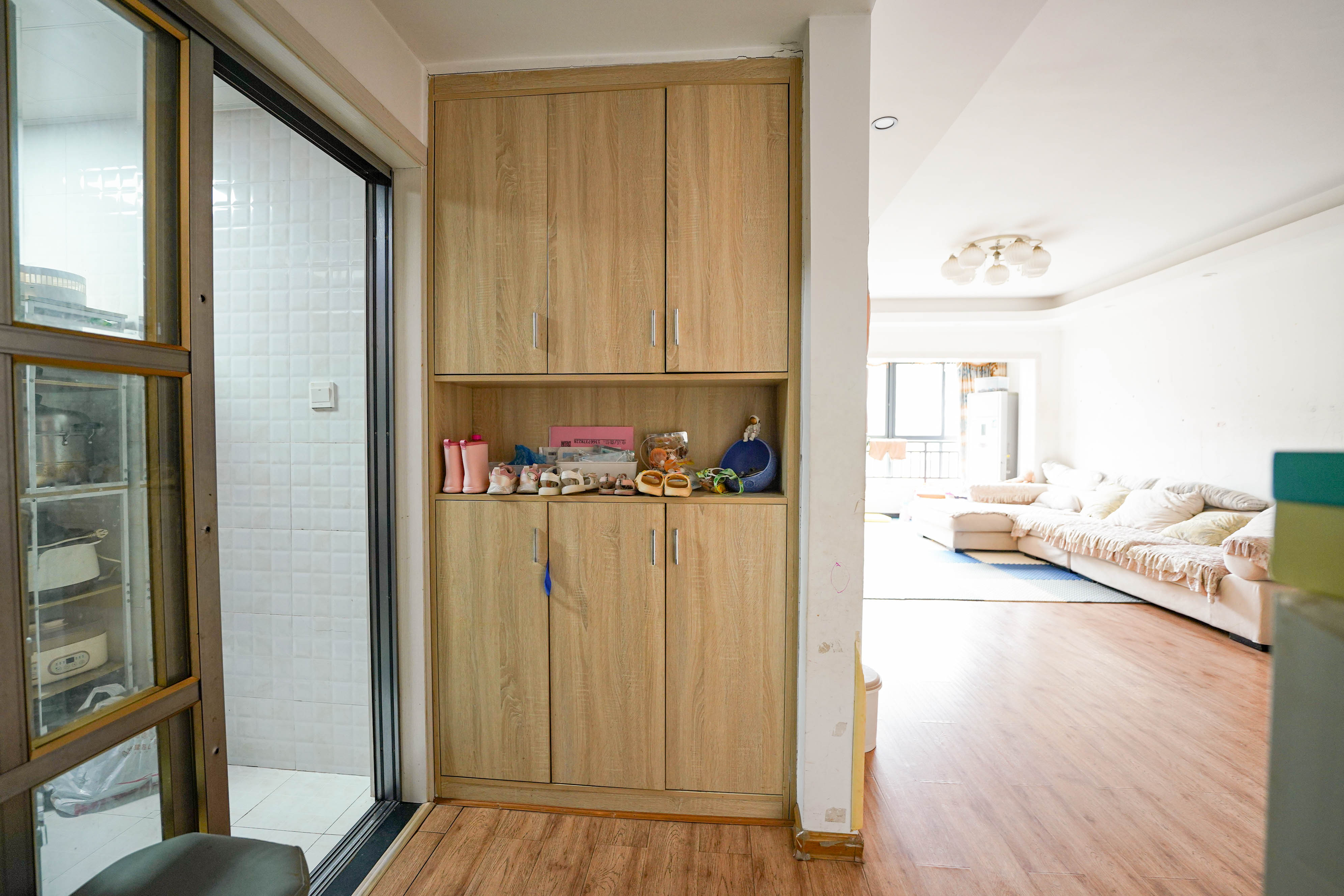 五矿紫湖香醍  1室0厅0卫    60.0万 五矿紫湖香醍  1室0厅0卫    60.0万客厅