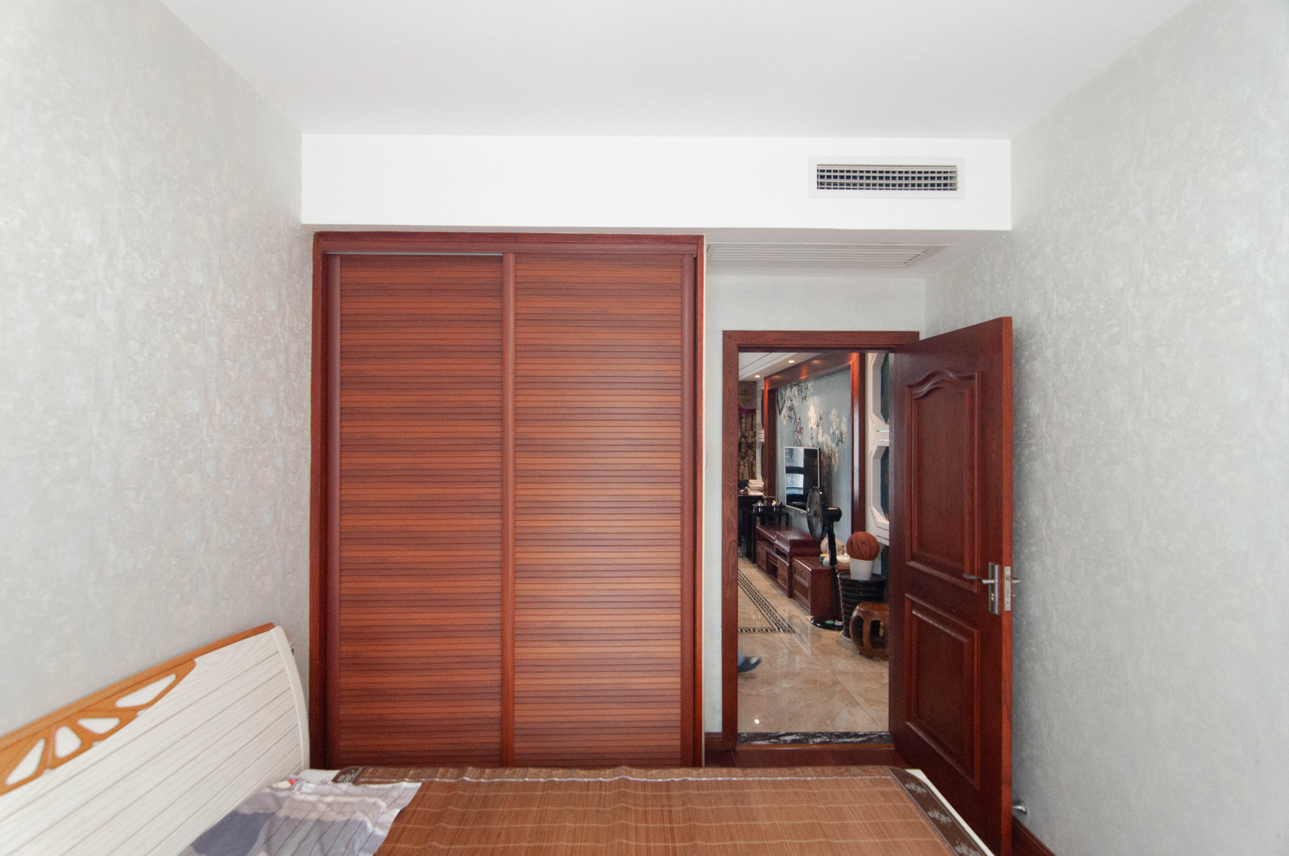 中海梅溪湖壹号 4室2厅2卫 289.0万 中海梅溪湖壹号 4室2厅2卫 289.0万其他