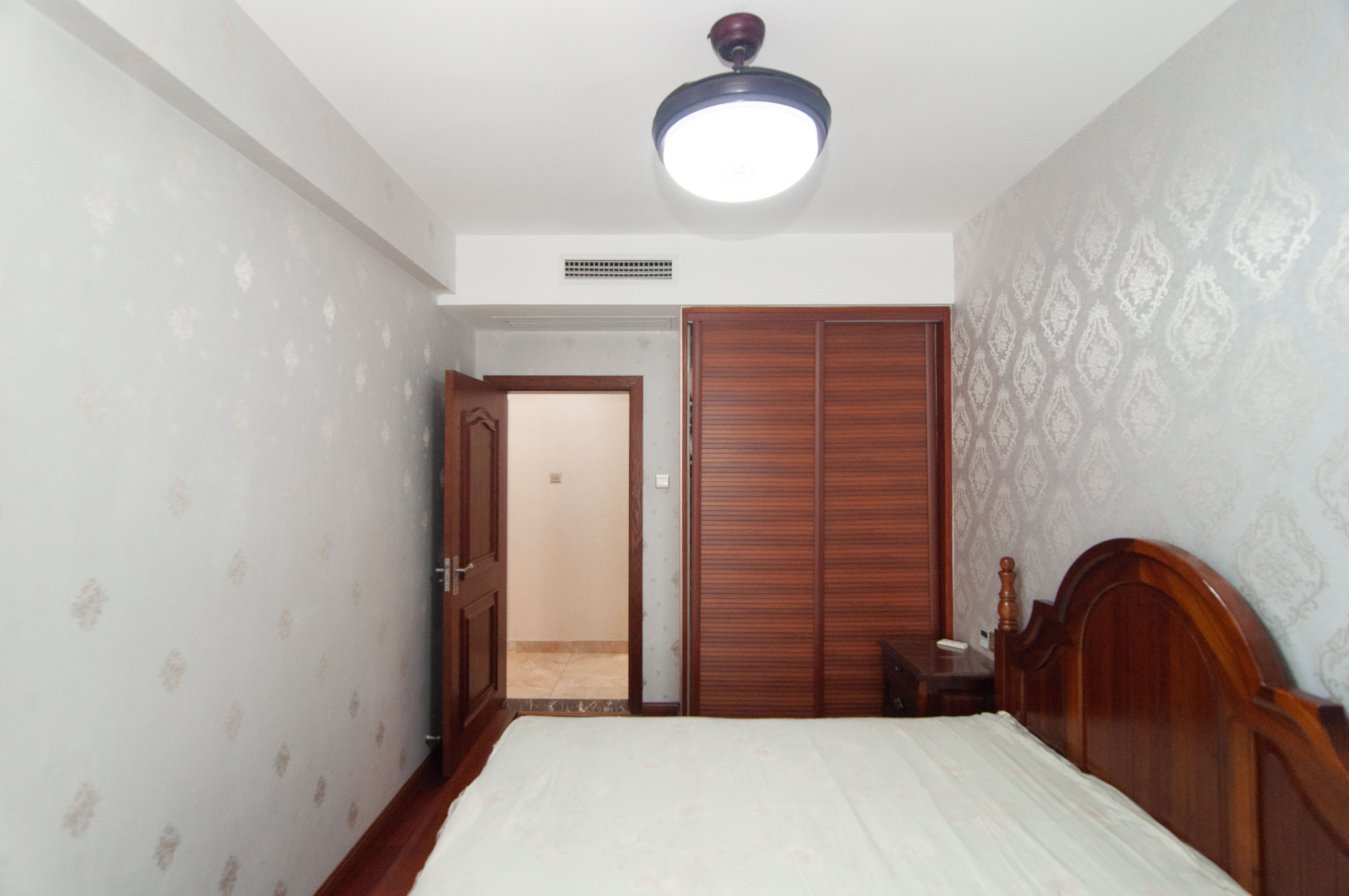 中海梅溪湖壹号 4室2厅2卫 289.0万 中海梅溪湖壹号 4室2厅2卫 289.0万其他