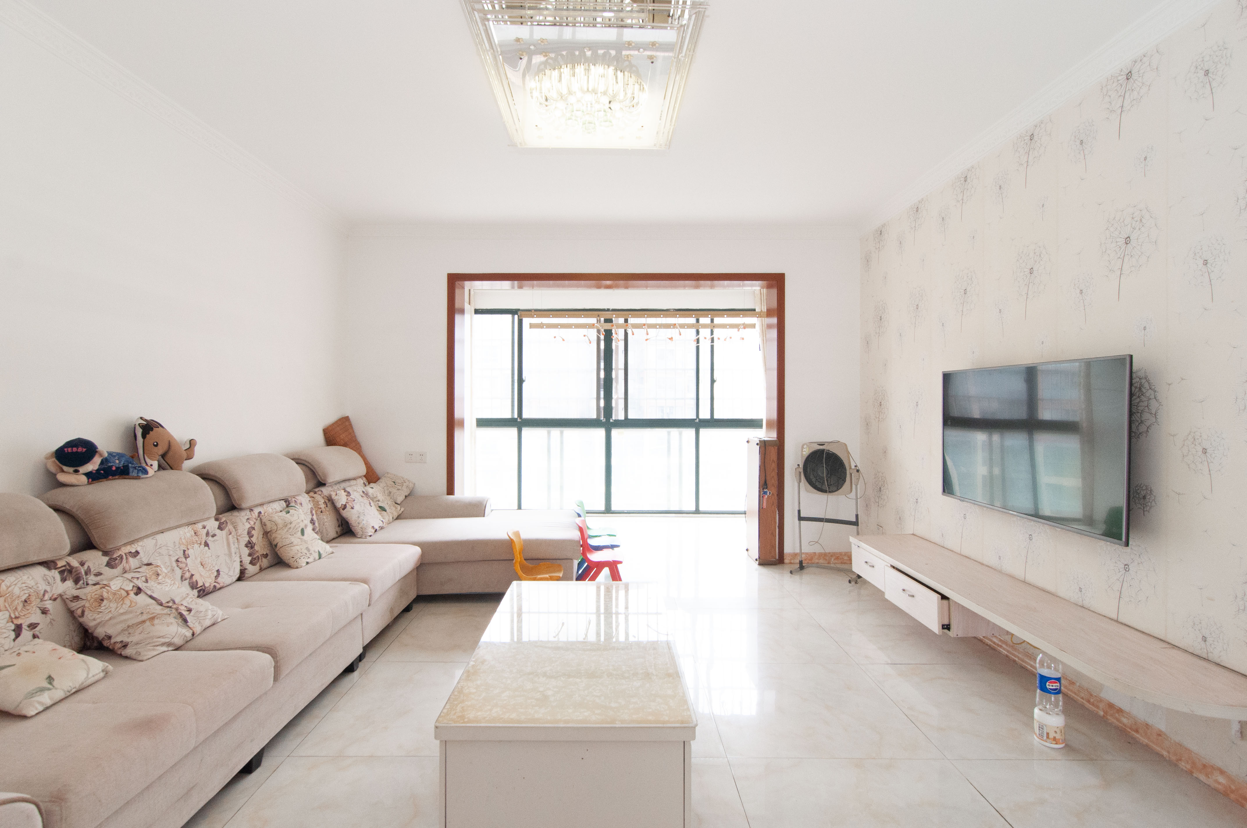 高鑫麓城  3室2厅2卫    130.0万 高鑫麓城  3室2厅2卫    130.0万