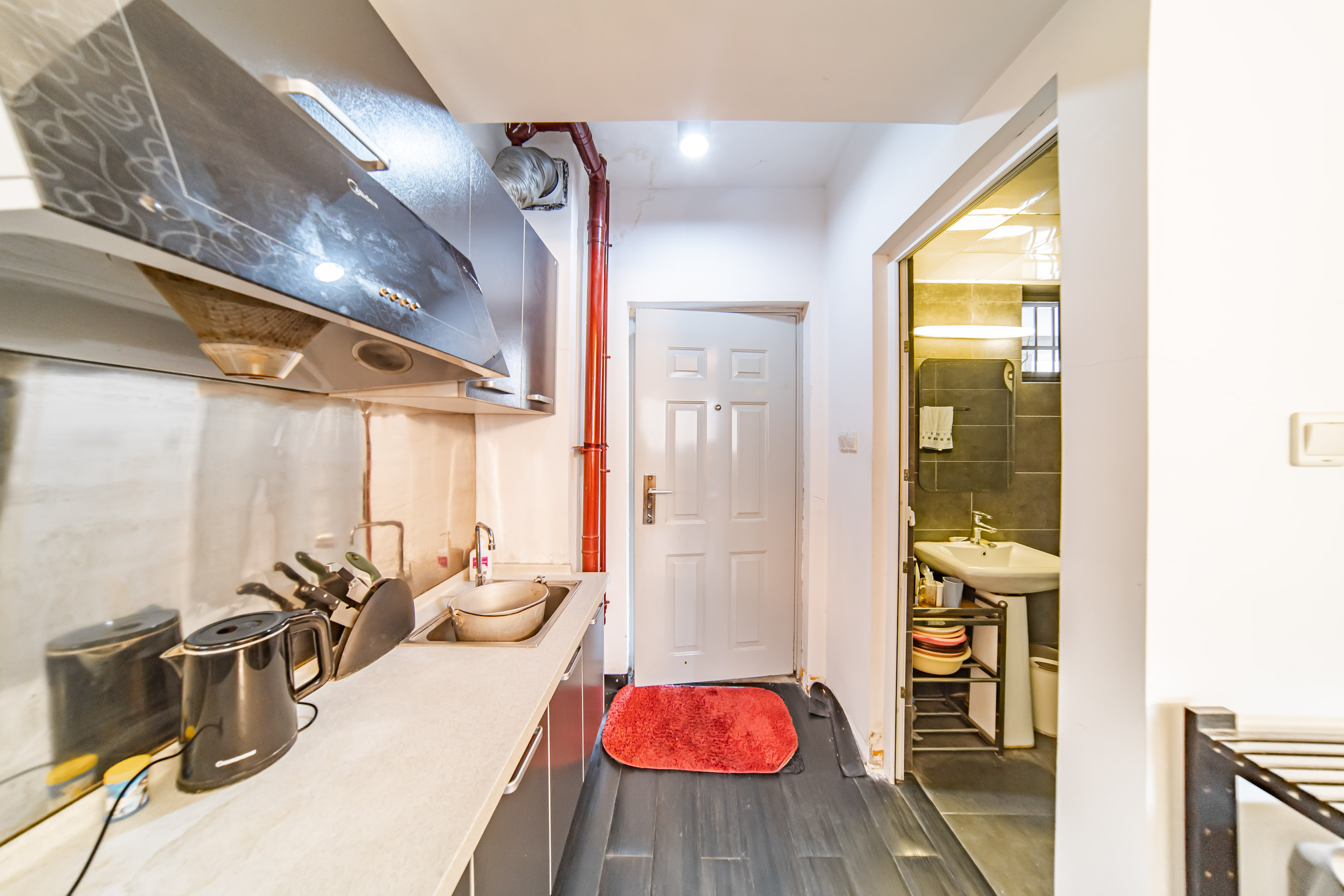 阳光100二期  1室1厅1卫    29.0万 阳光100二期  1室1厅1卫    29.0万厨房