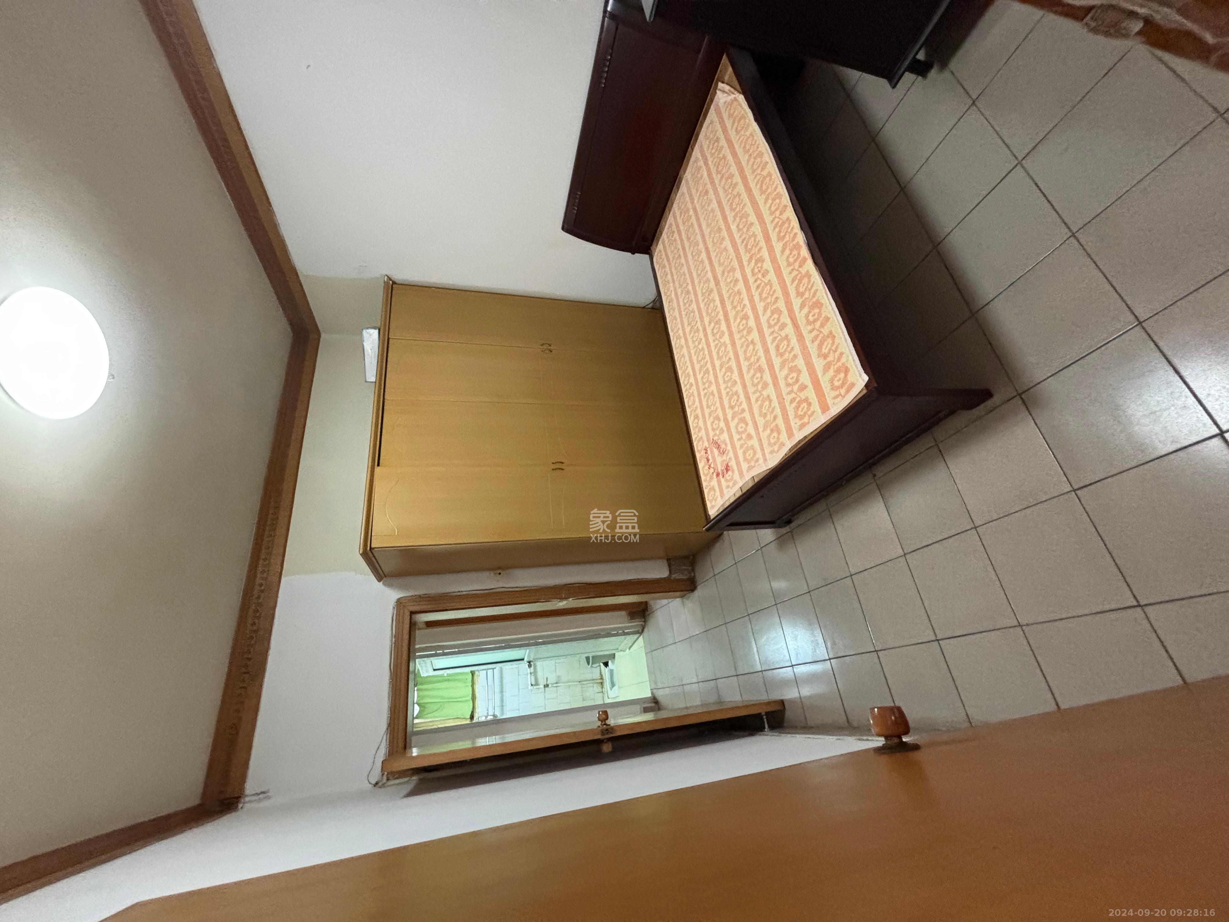 师大新华村  4室1厅1卫   6000.00元/月室内图